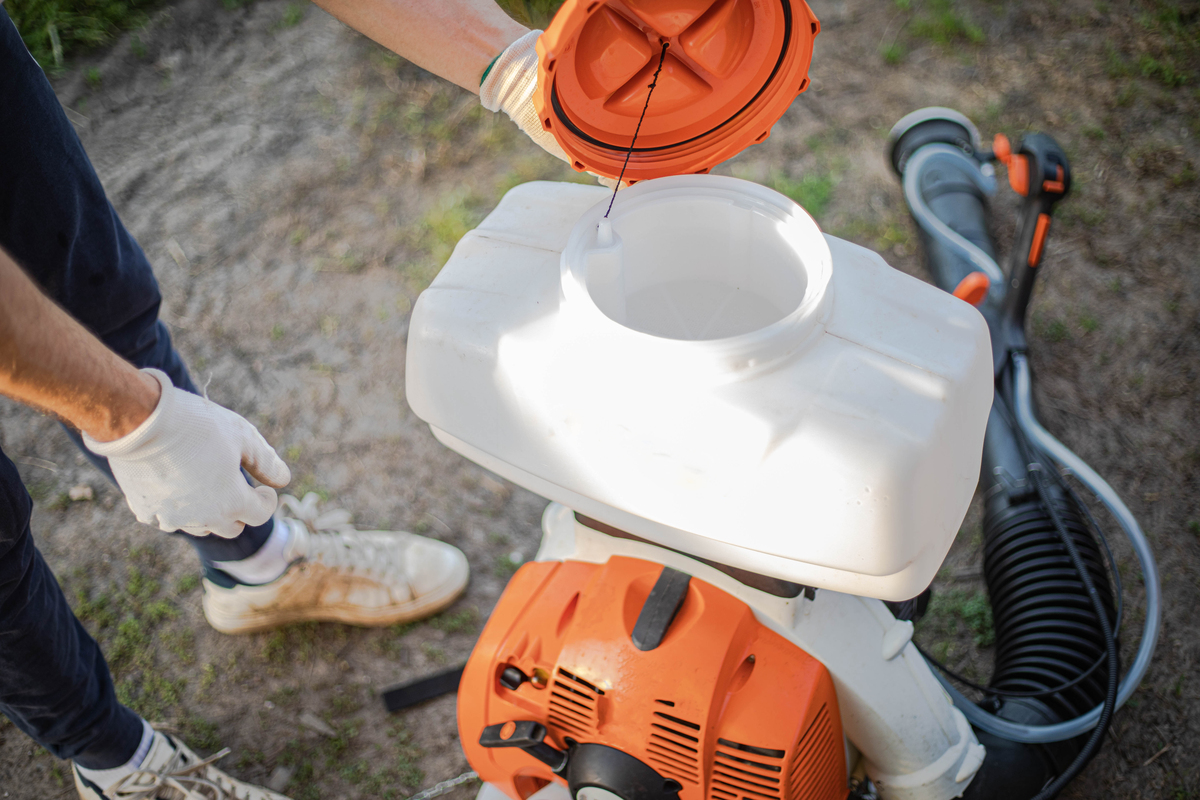 潮湿环境下的防爆吹地机：安全保障，干燥助力