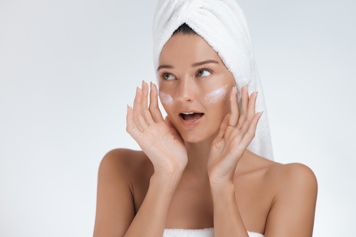 敏感肌护肤指南：如何选择合适的产品和避免刺激