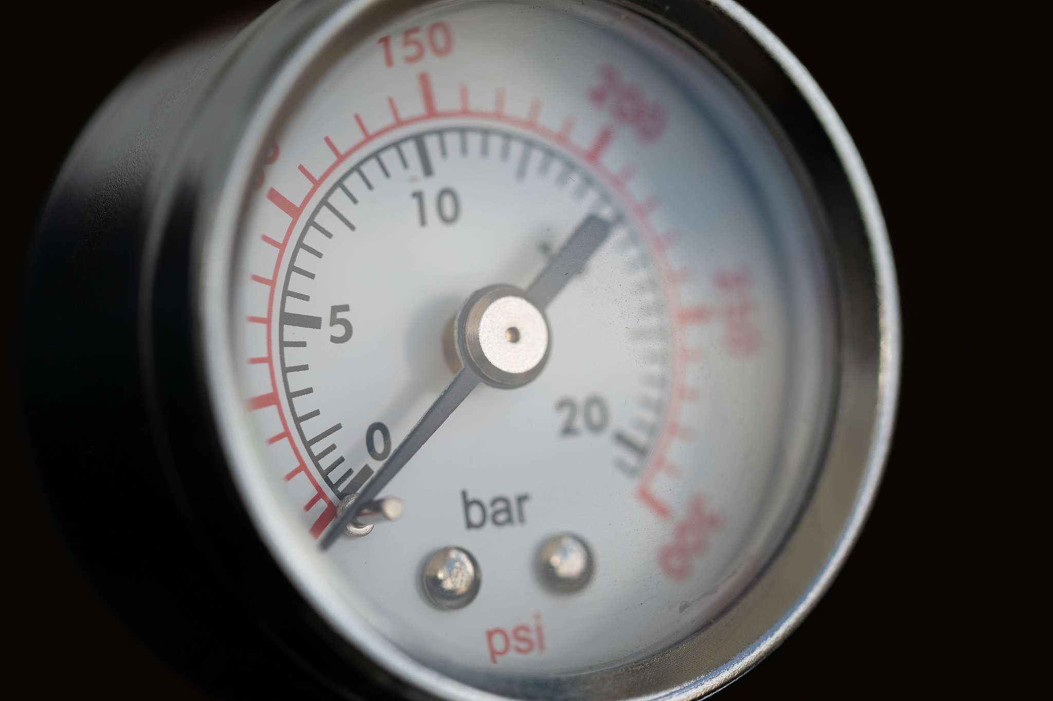 round device for pressure measurement. dial gauge. pressure gaug