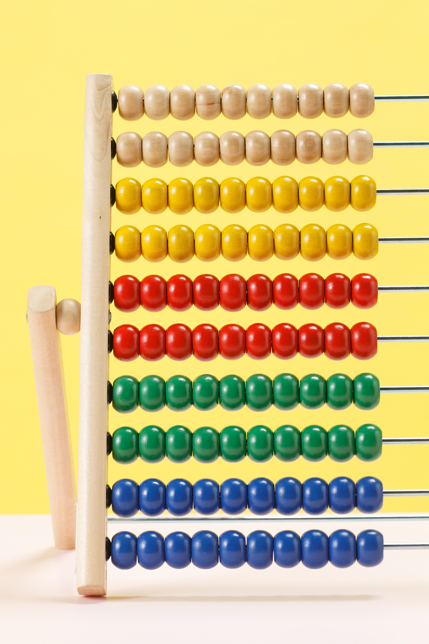 用10颗珠子在下面计数器上表示数最大的数是