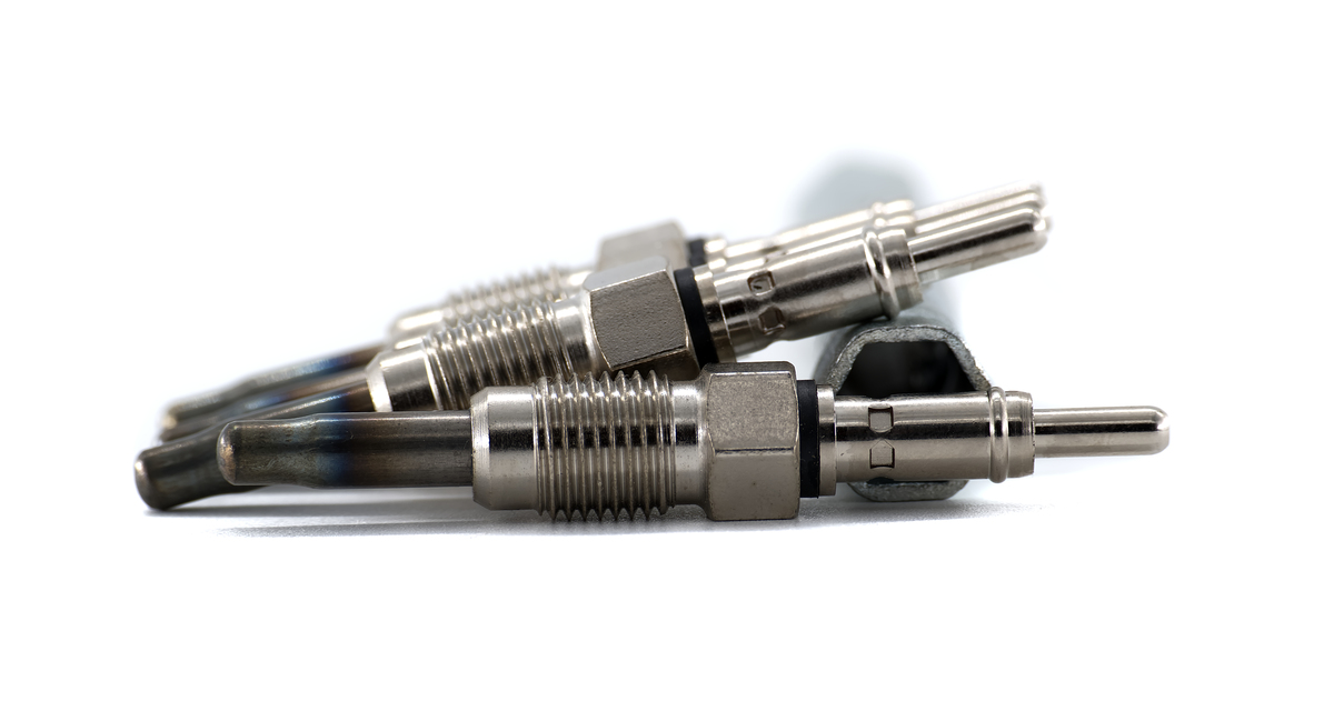 电火花小孔电极扶丝导向装置设计：提升加工精度和表面质量