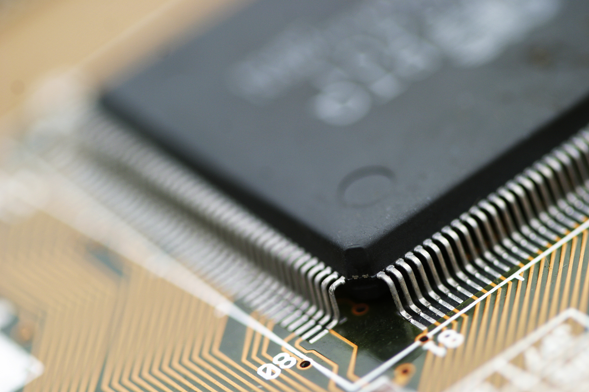 什么是芯片的Input UVLO Rising Threshold？