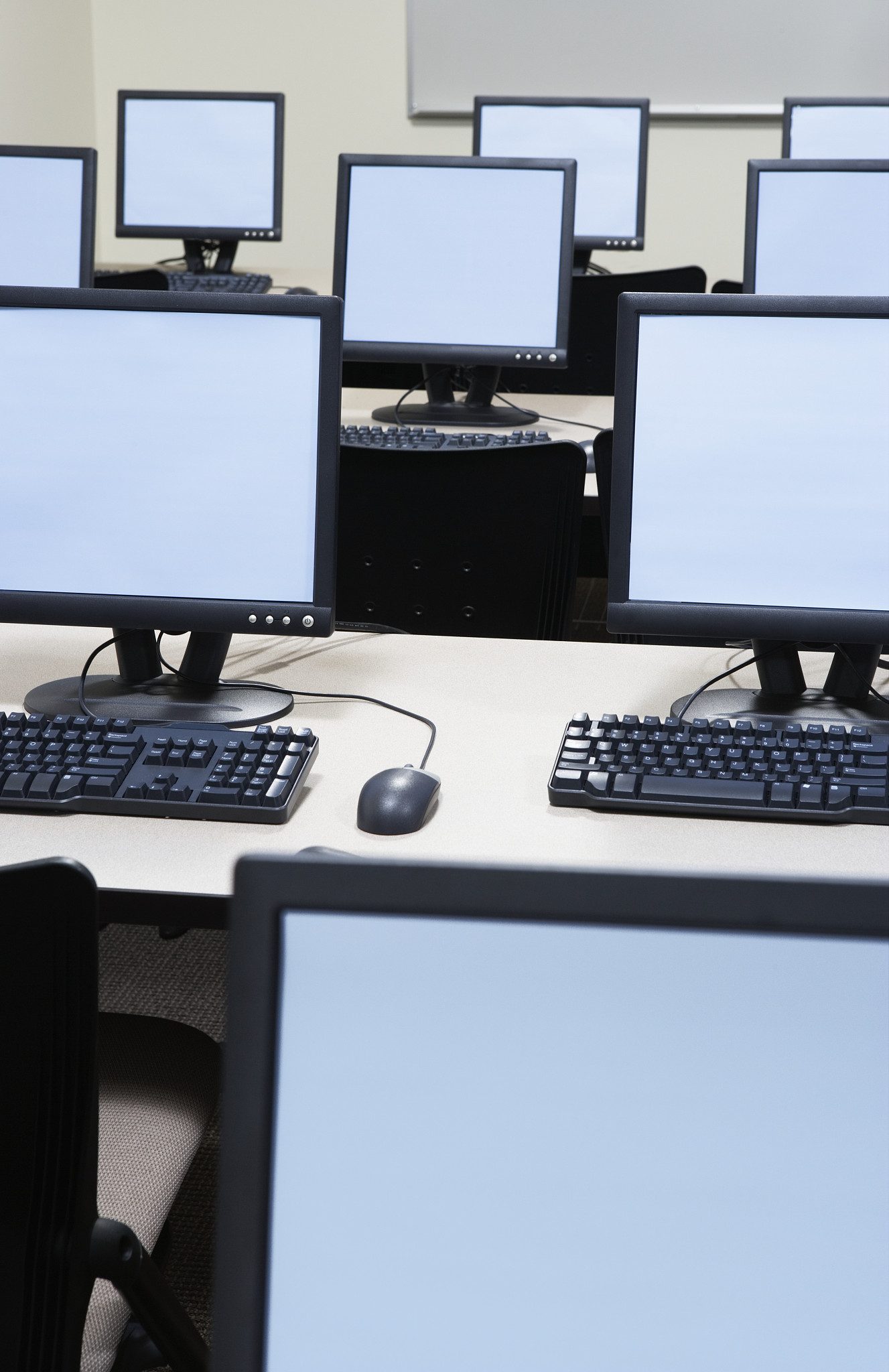 empty computer lab