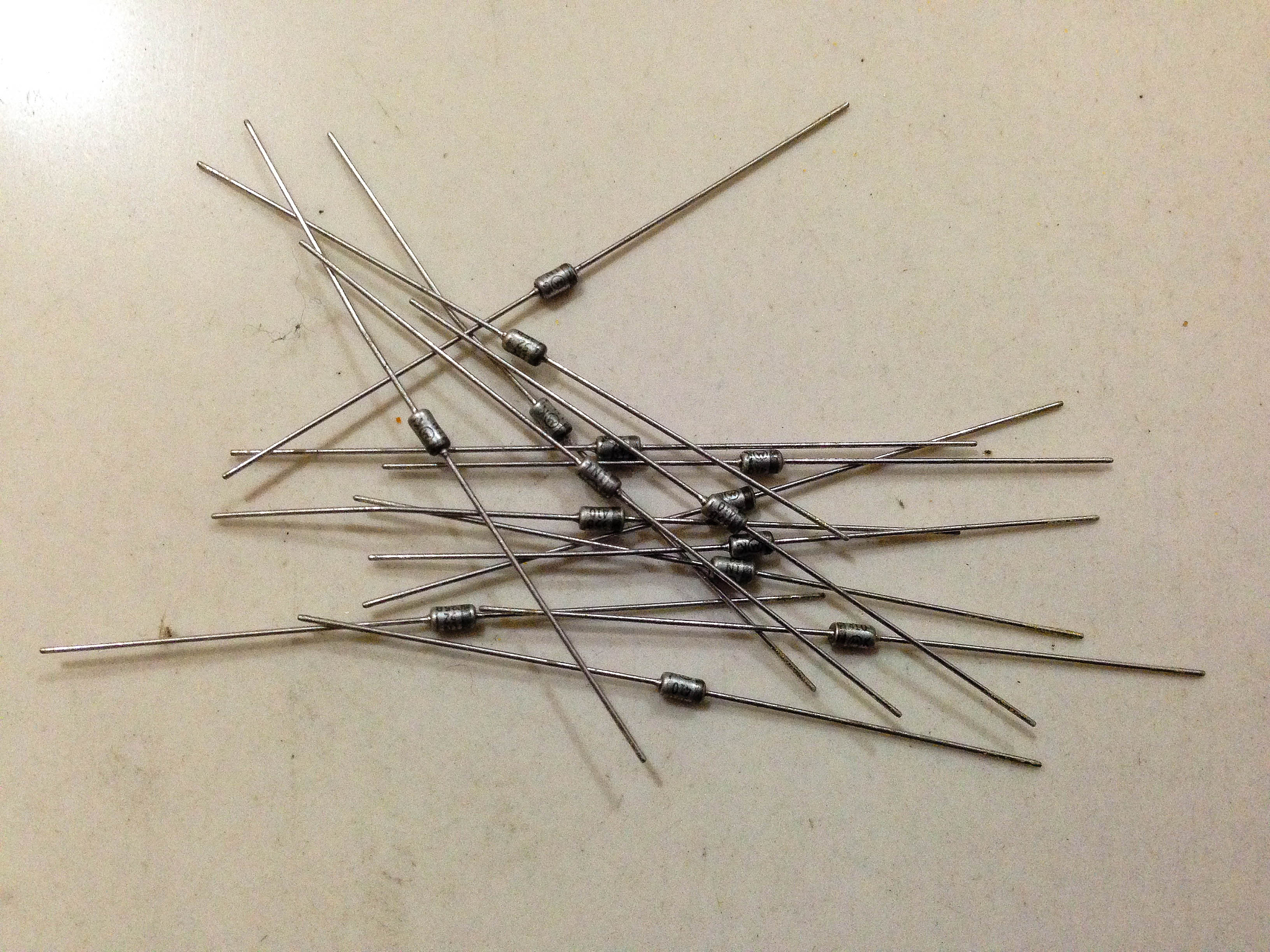 开关电容模拟原理及应用 - 如何模拟更大的电容？