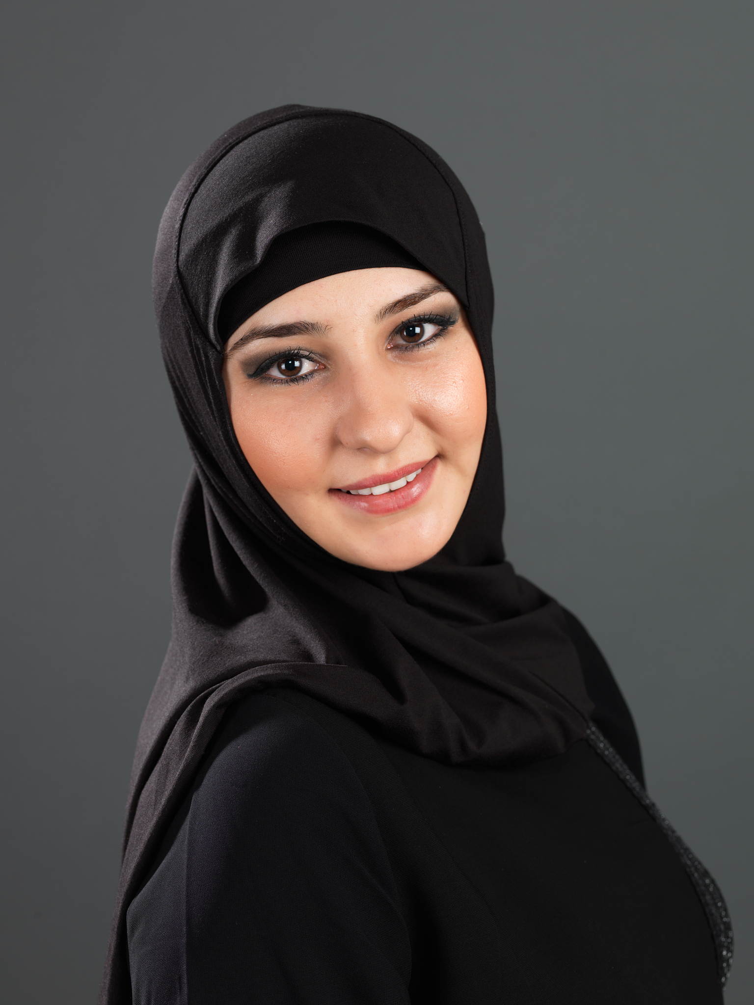 穆斯林妇女为什么要戴面纱？揭秘背后的宗教和文化原因