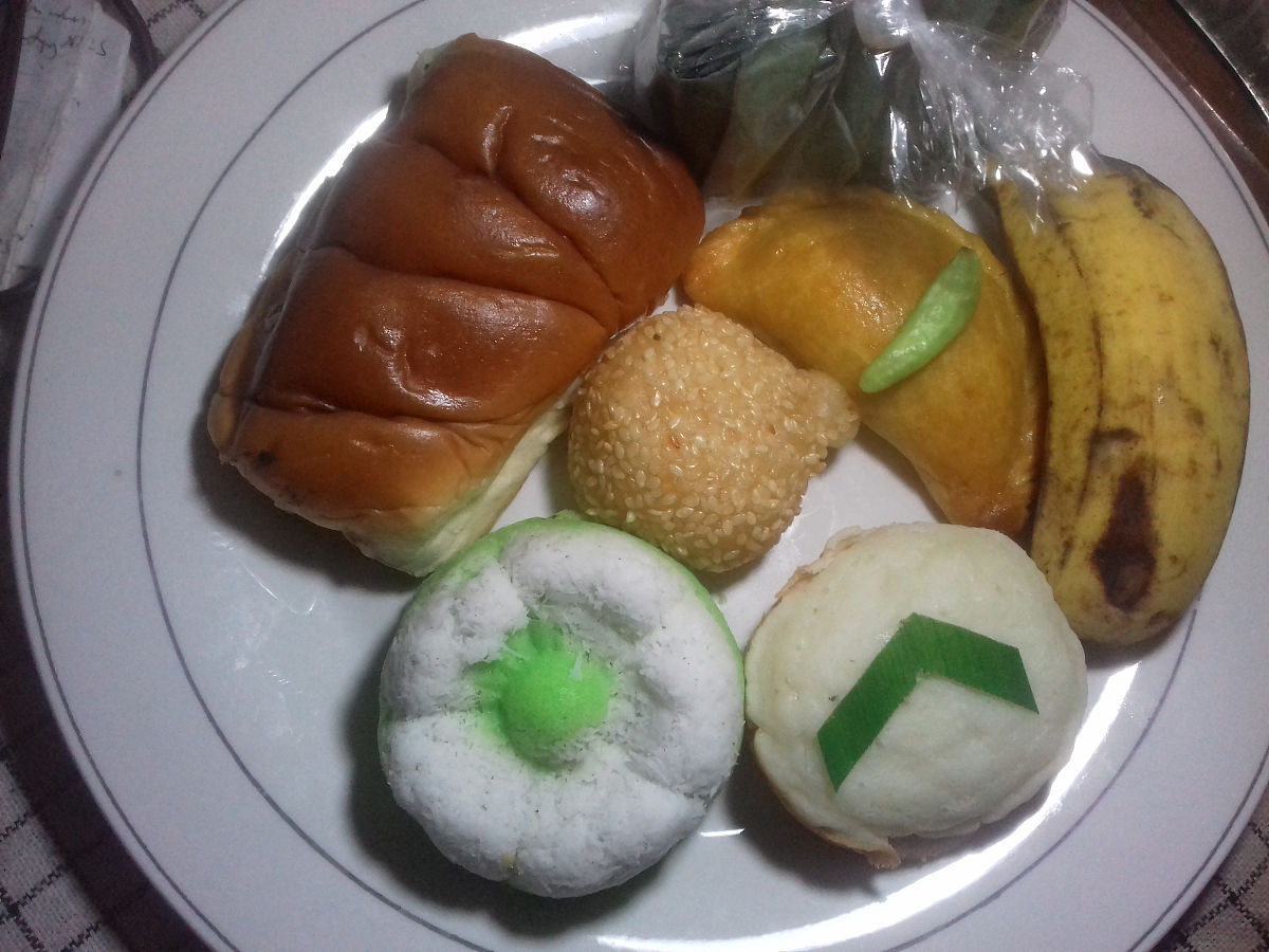闺蜜买零食发朋友圈的句子？