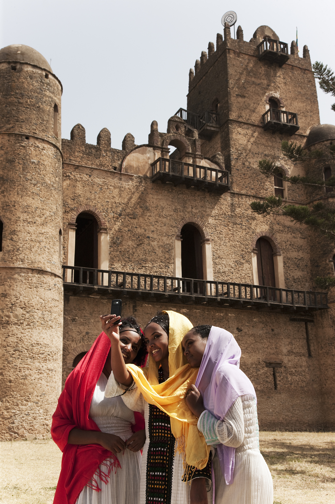 ethiopian women taking pictures