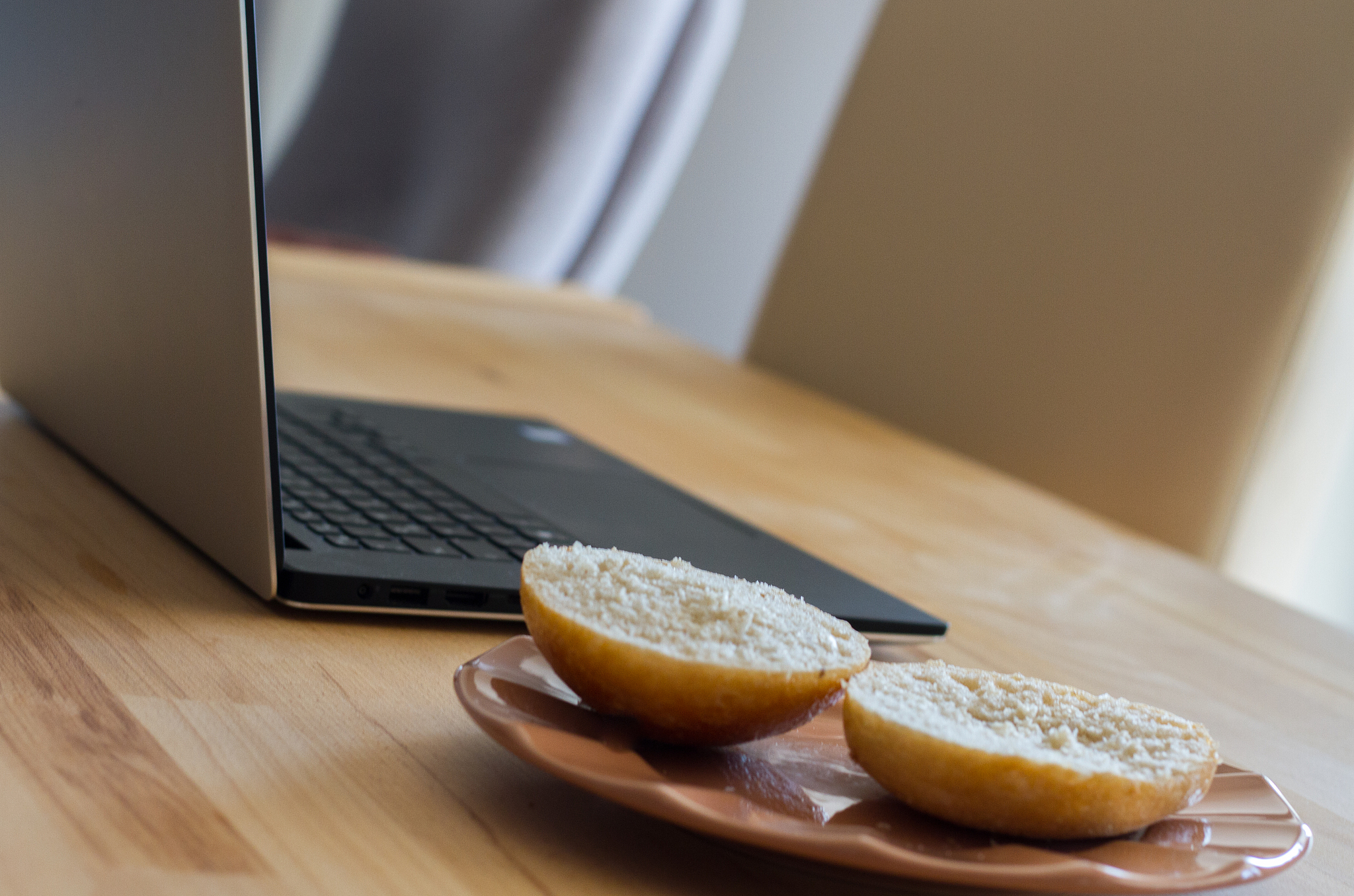 unhealthy eating while working from home