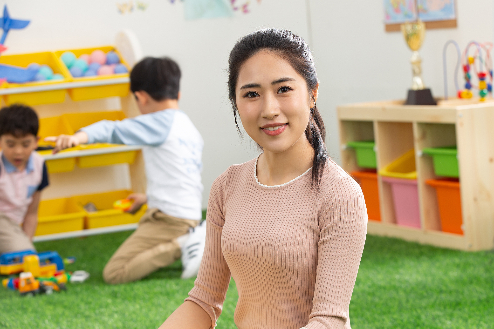 四川女孩学幼师：前景分析和必备素质