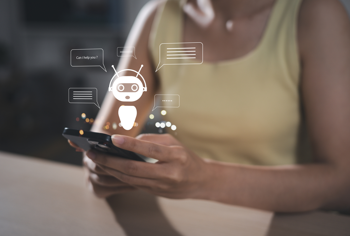 AI 聊天机器人：问答助手，自动生成文章