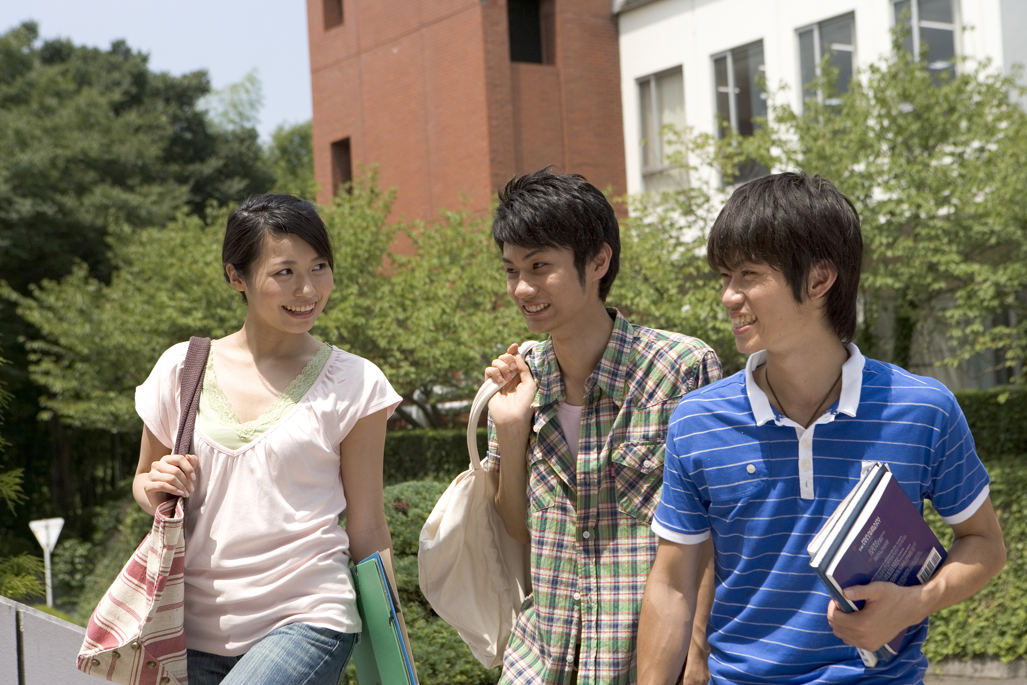 大学教授与大学生：假戏真做的爱情传奇