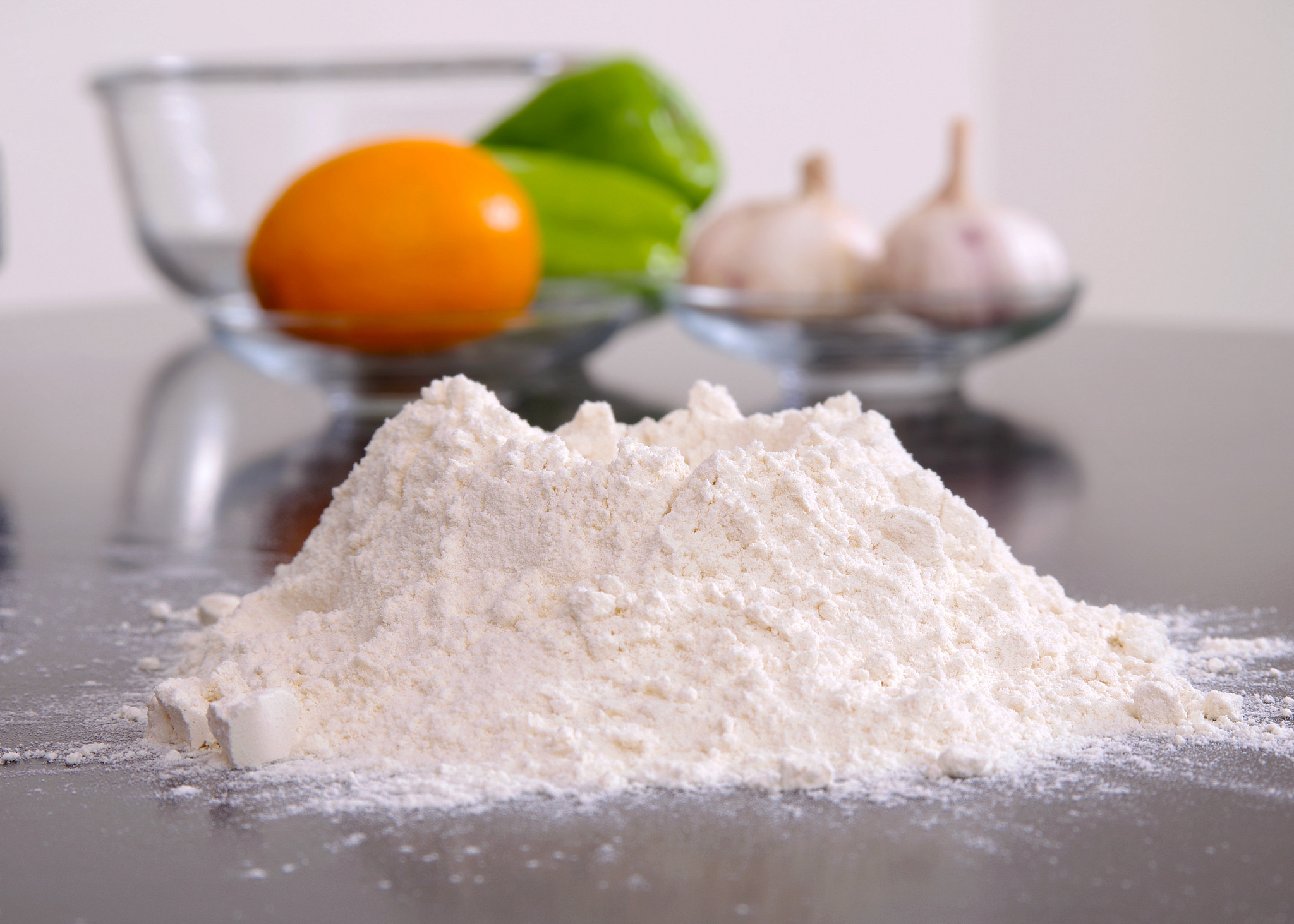 发酵粉的主要成分：碳酸氢钠(NaHCO3) 的作用和使用注意事项