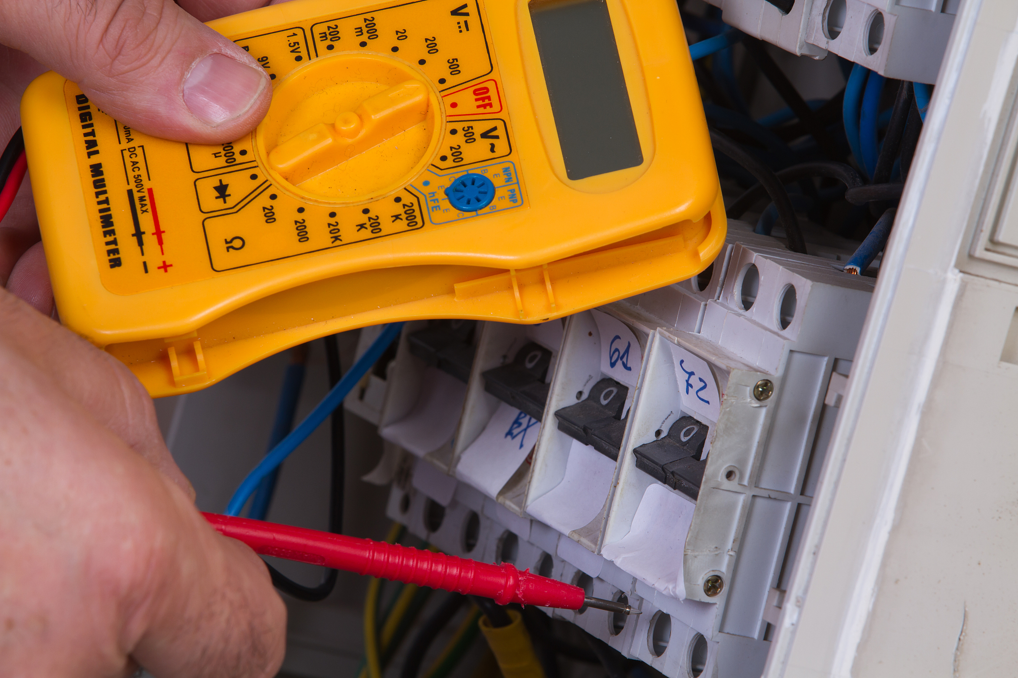 单相电能表进线5A测量10A？可能是谐波电流作祟！