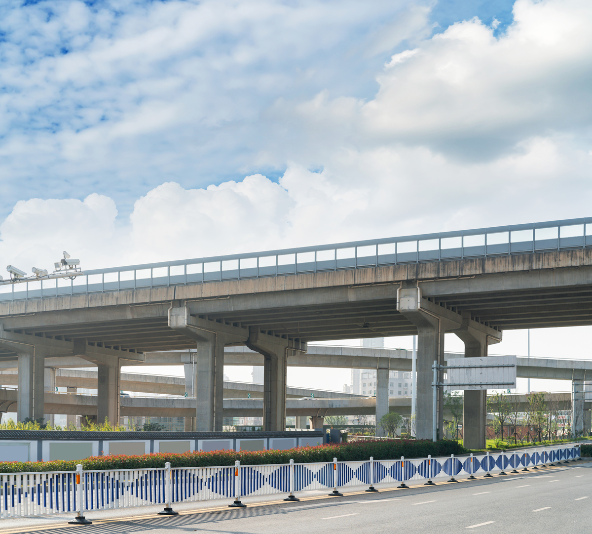 武汉市建设学校道路与桥梁工程施工专业好不好