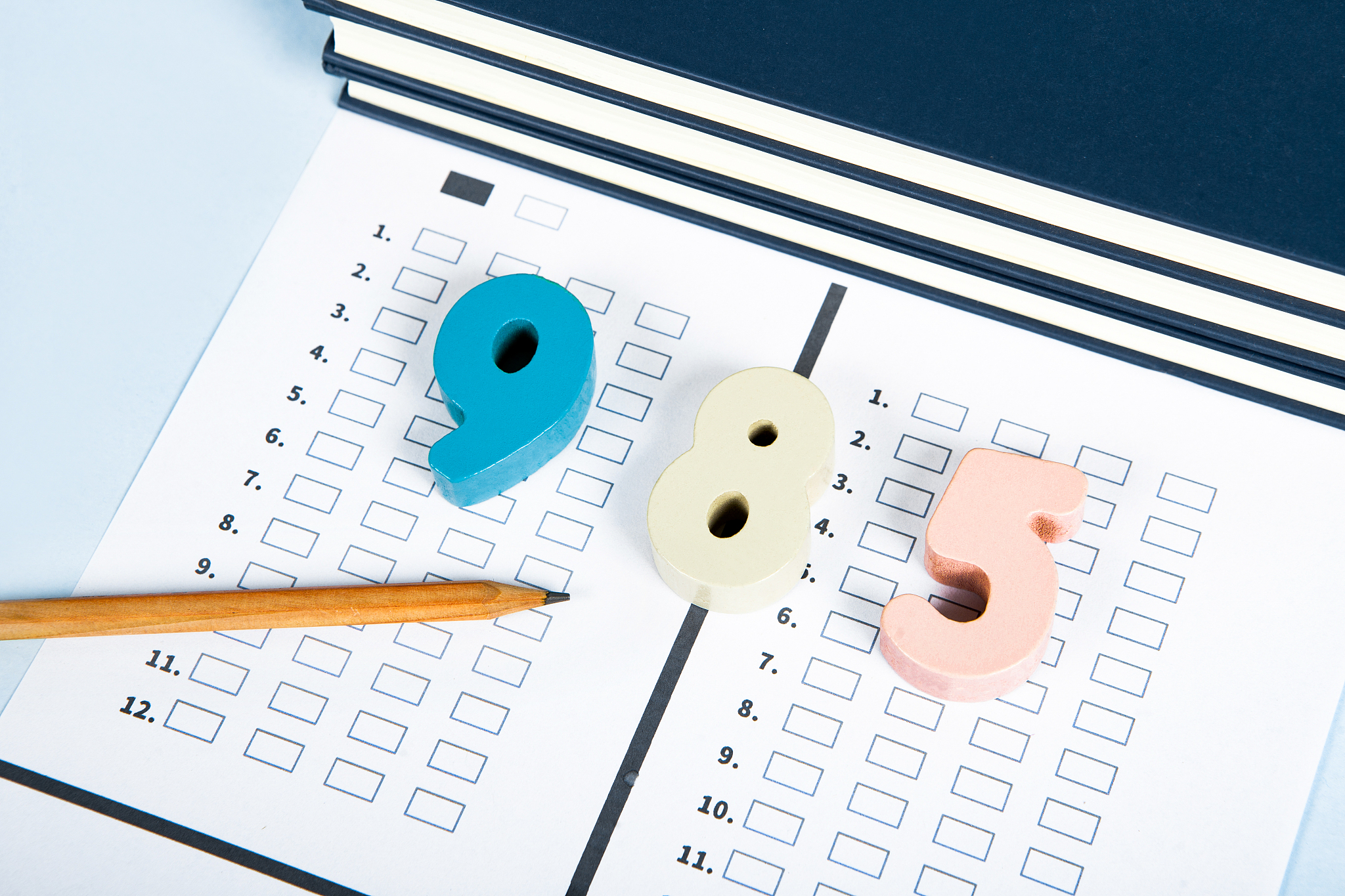 电子商务专业招生的学校有哪些？