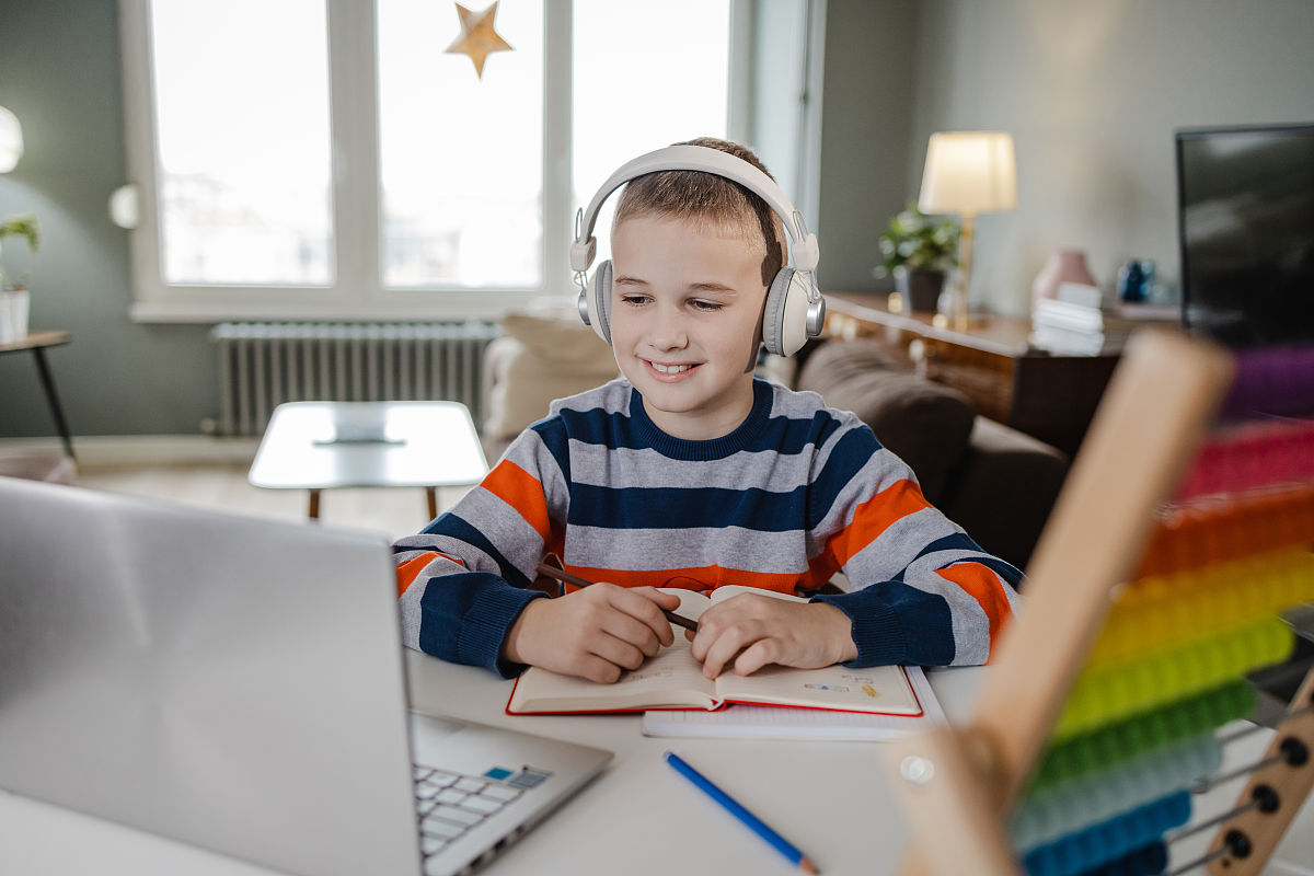 郑州西亚斯学院英语专业课程