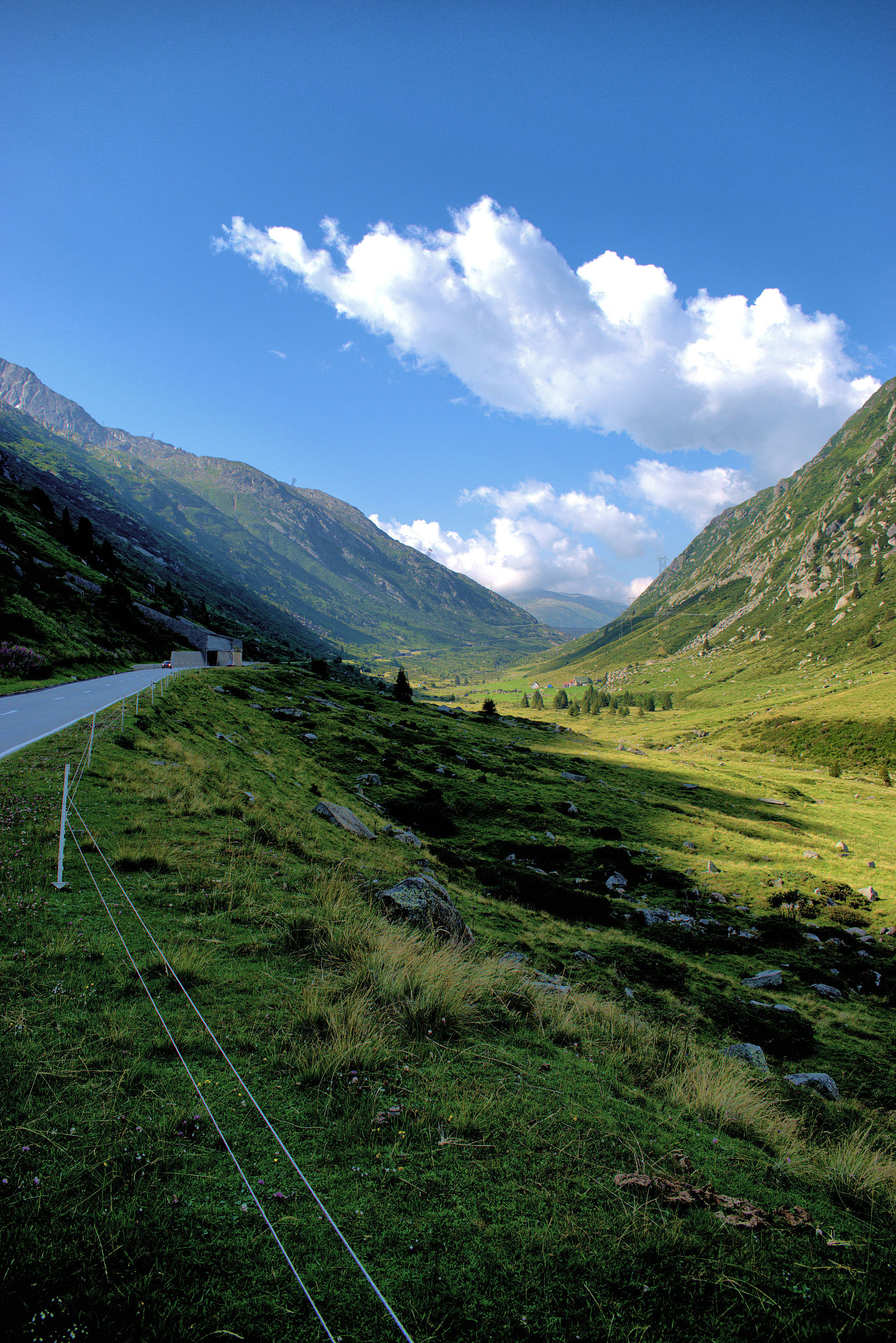 书写防溺水手环软件设计部分要体现程序的总体结构设计再分为各个部分程序功能实现的设计具体论述实现的功能再附对应的程序源代码