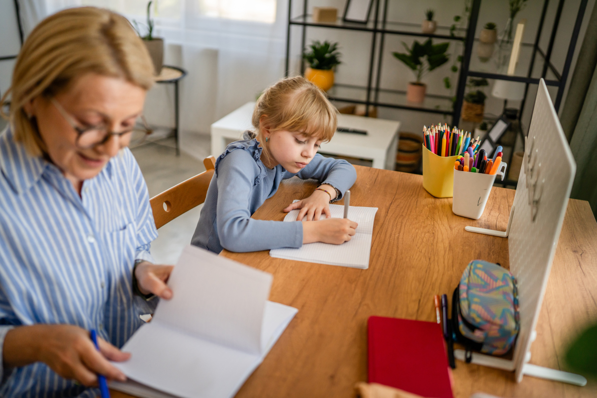 孩子精力总是不能集中是什么原因？150字