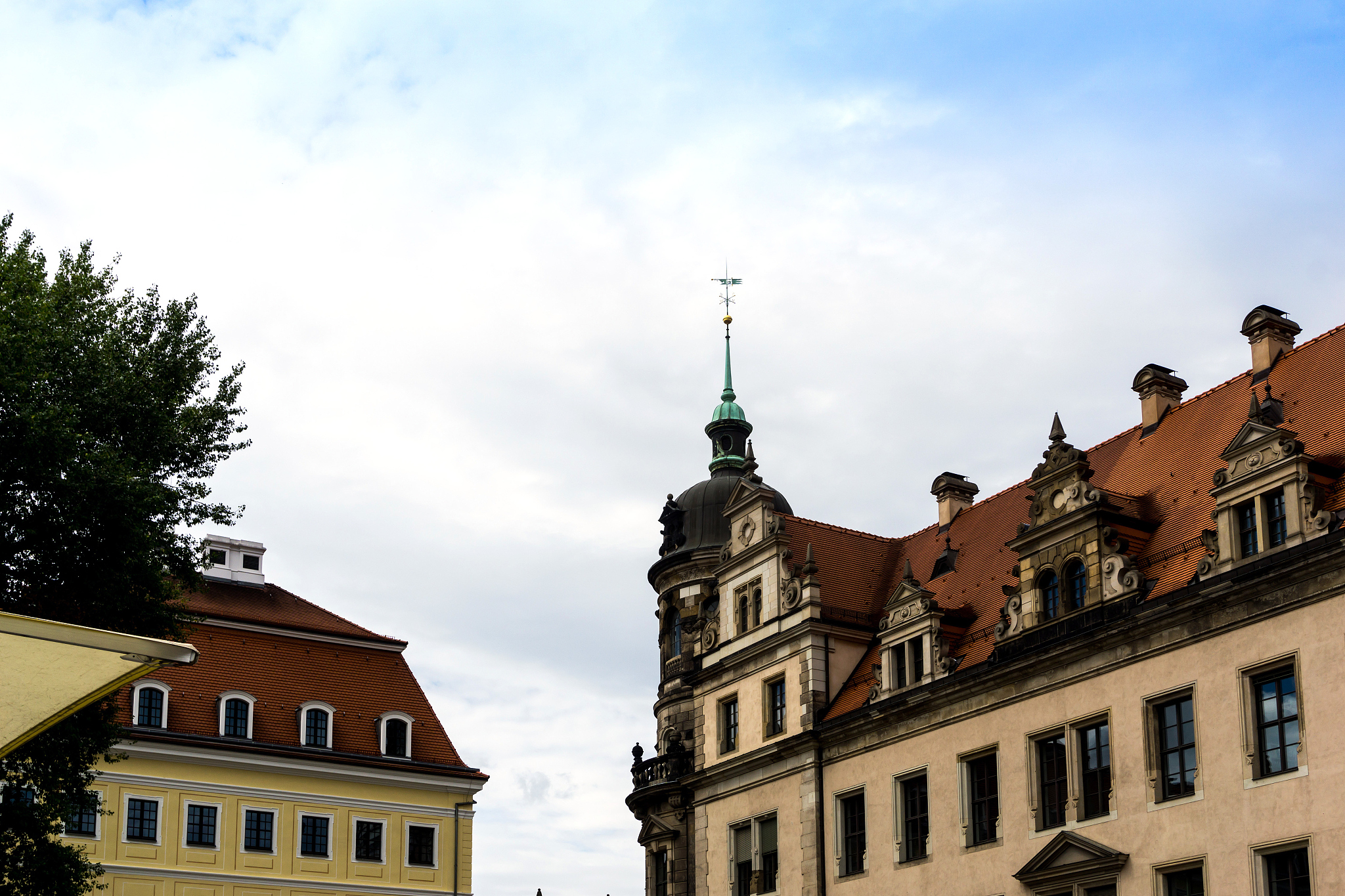 卢森堡旅游景点推荐：老城区、大公宫、迪克斯堡等必玩之地