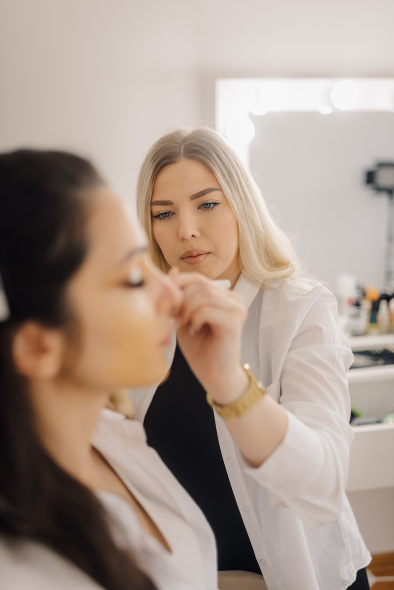 学化妆3个月能成为化妆师吗？ 揭秘化妆师养成之路