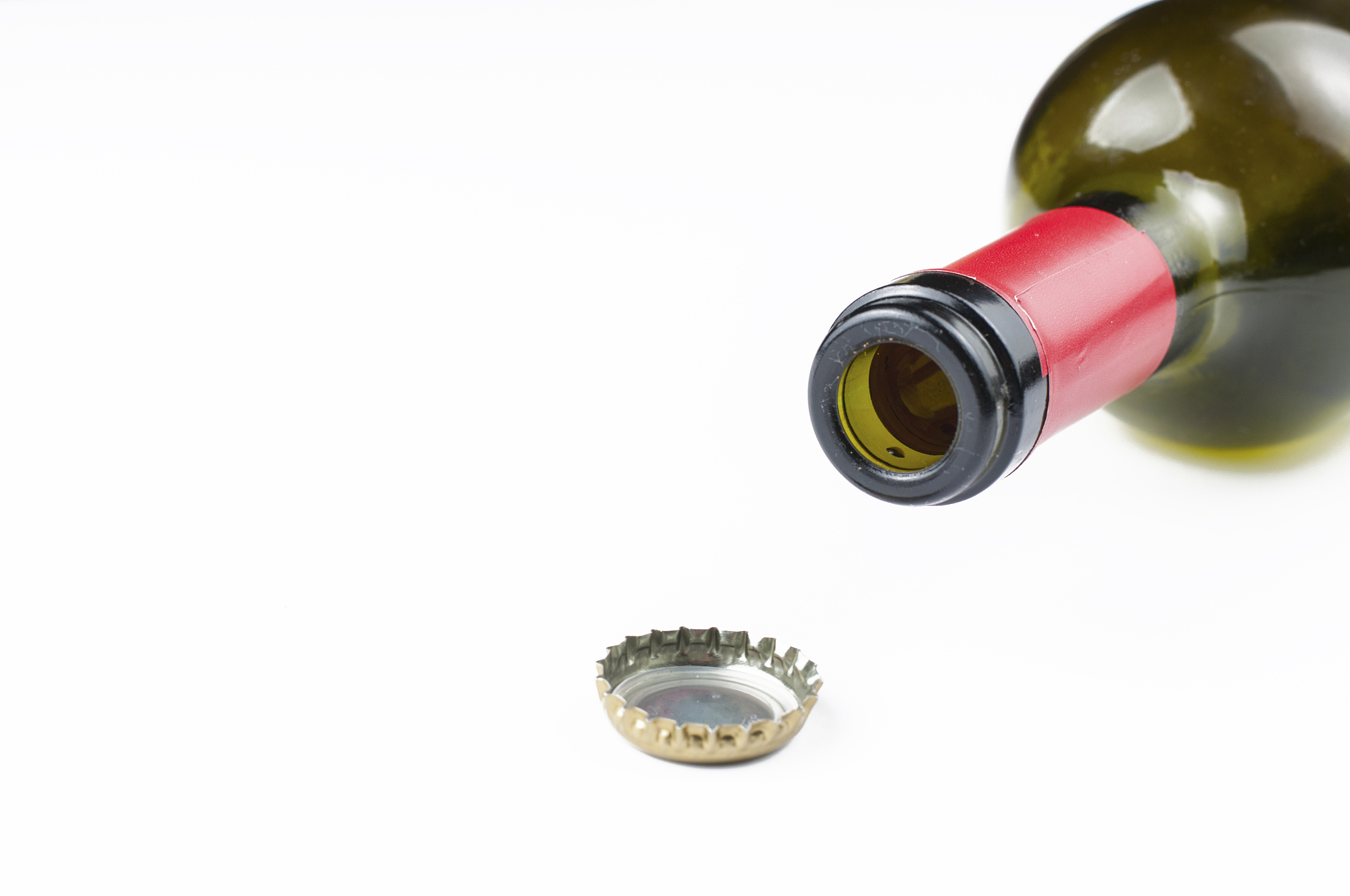 wine bottle and wine cork isolated on white background.copy spac