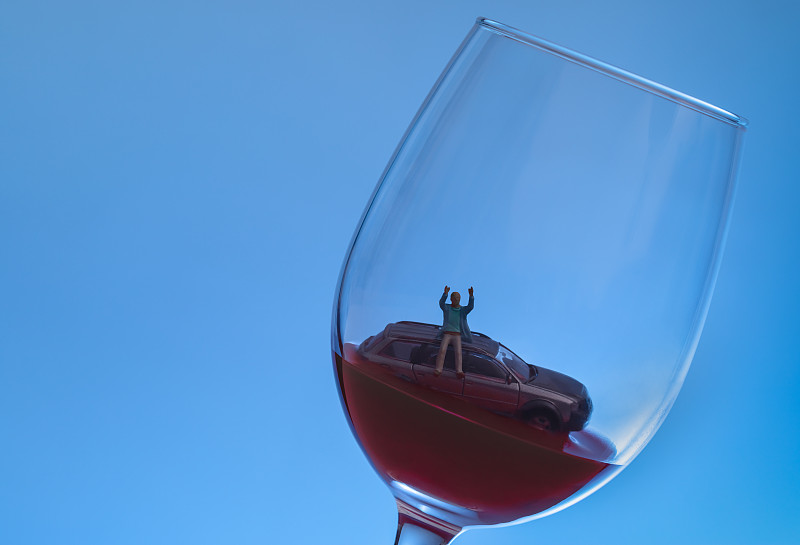 门店管培生如何处理员工送货事故？