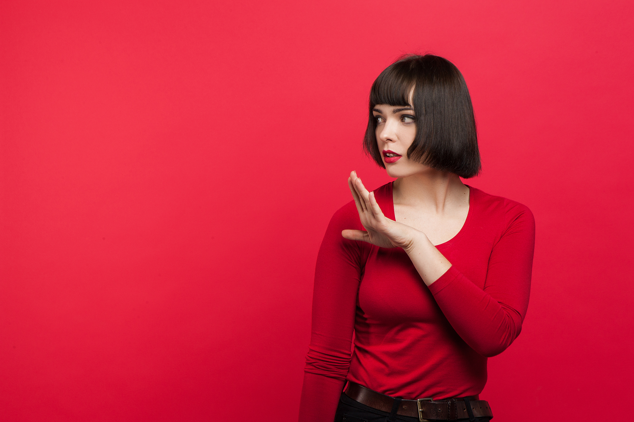 从心理学上来讲一个人撒谎时会有哪些表现参考