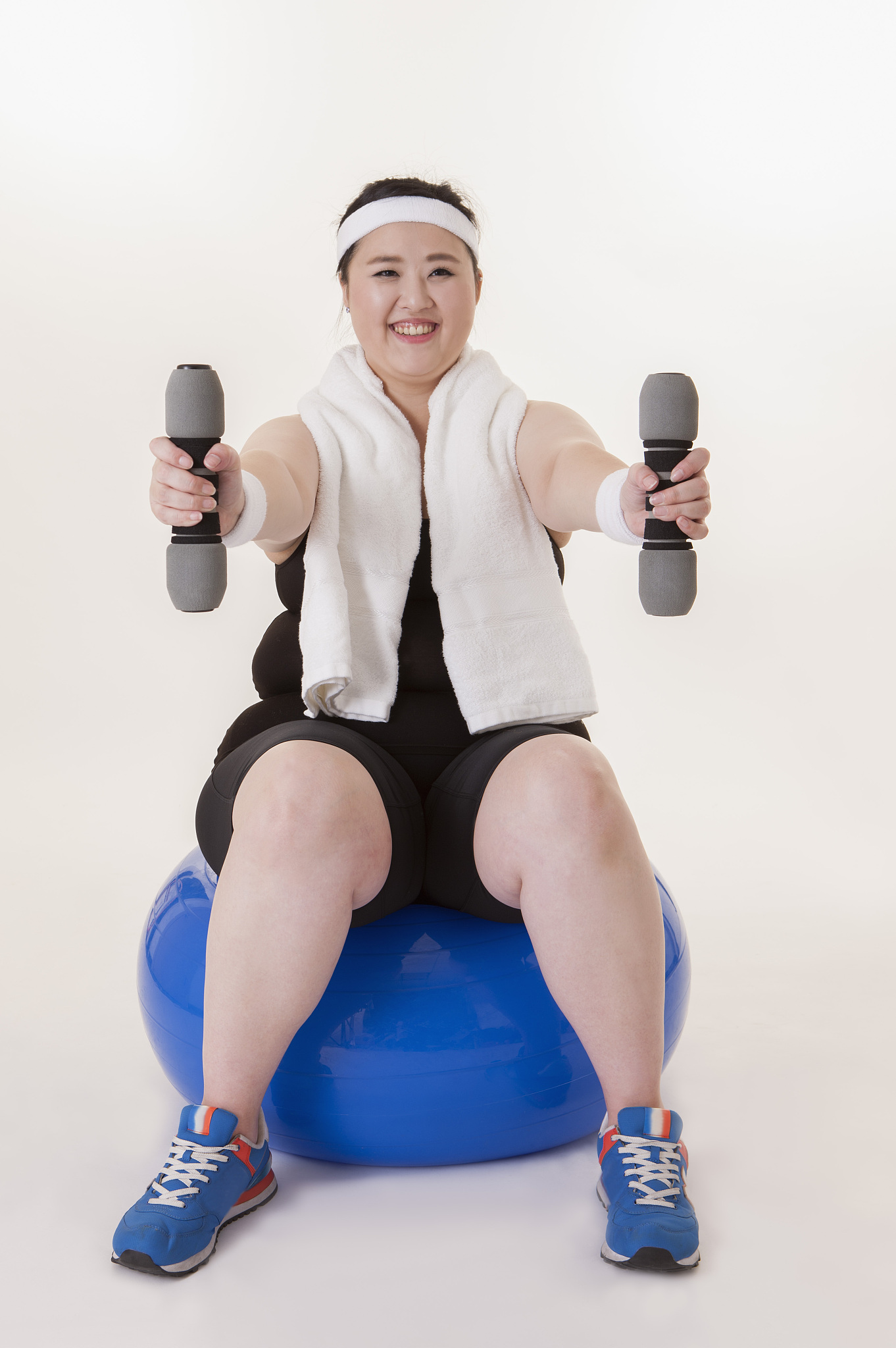 脂肪的组成元素：碳、氢、氧