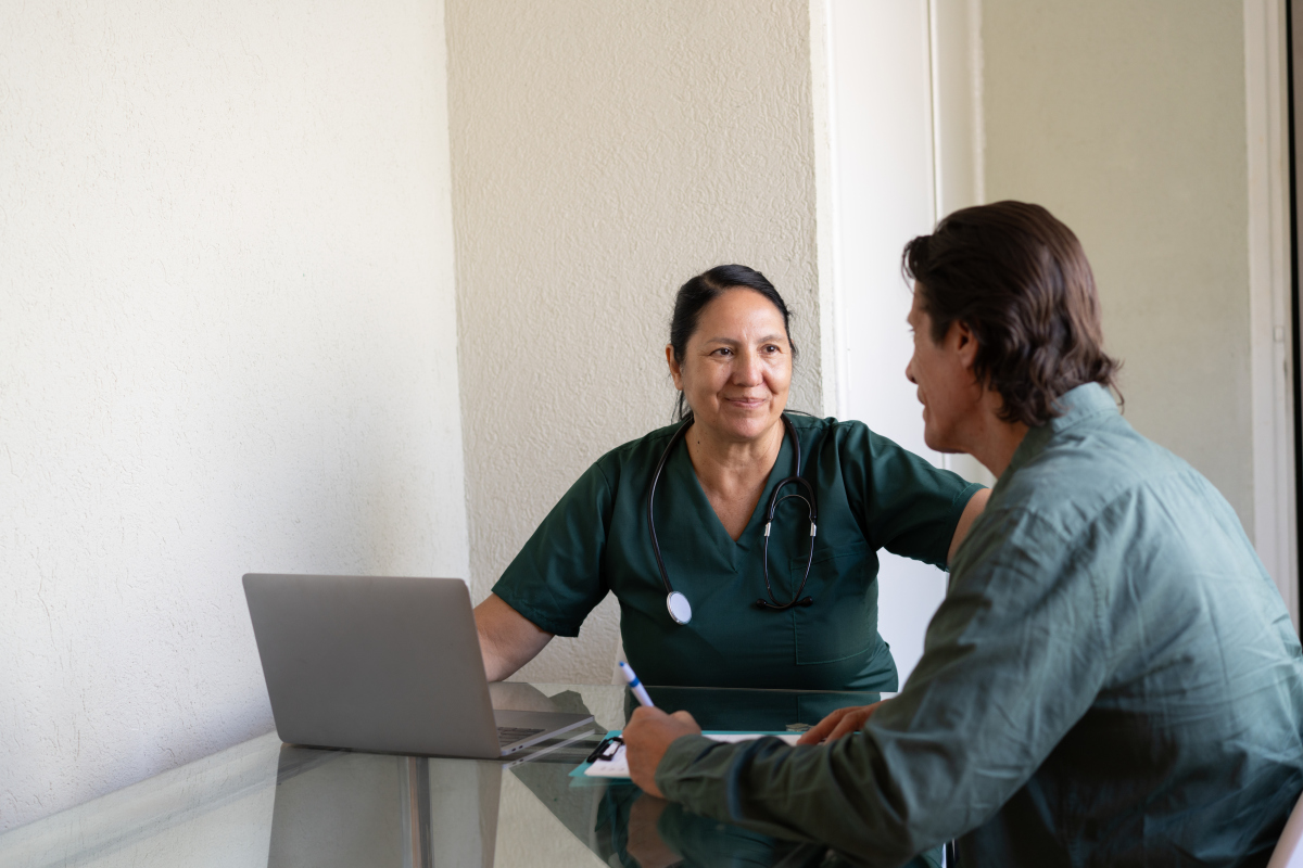 高级护理 vs 护理：区别与共同点