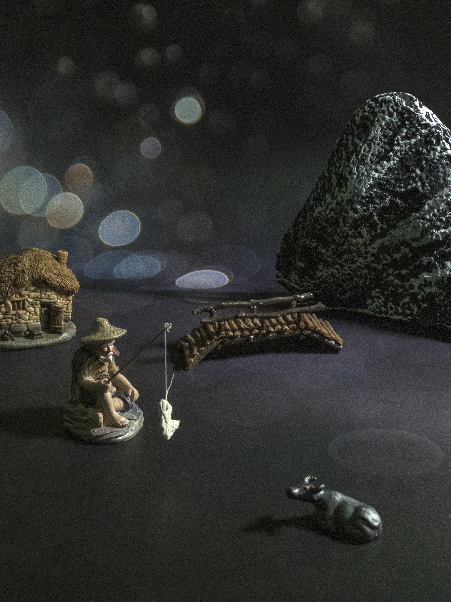 今日运势解析：中等水平，注意财运投资和工作细节