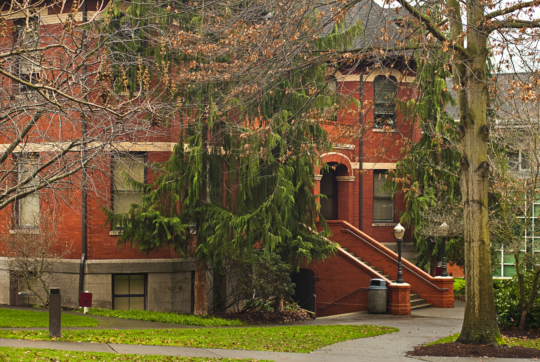 collegiate building on college campus