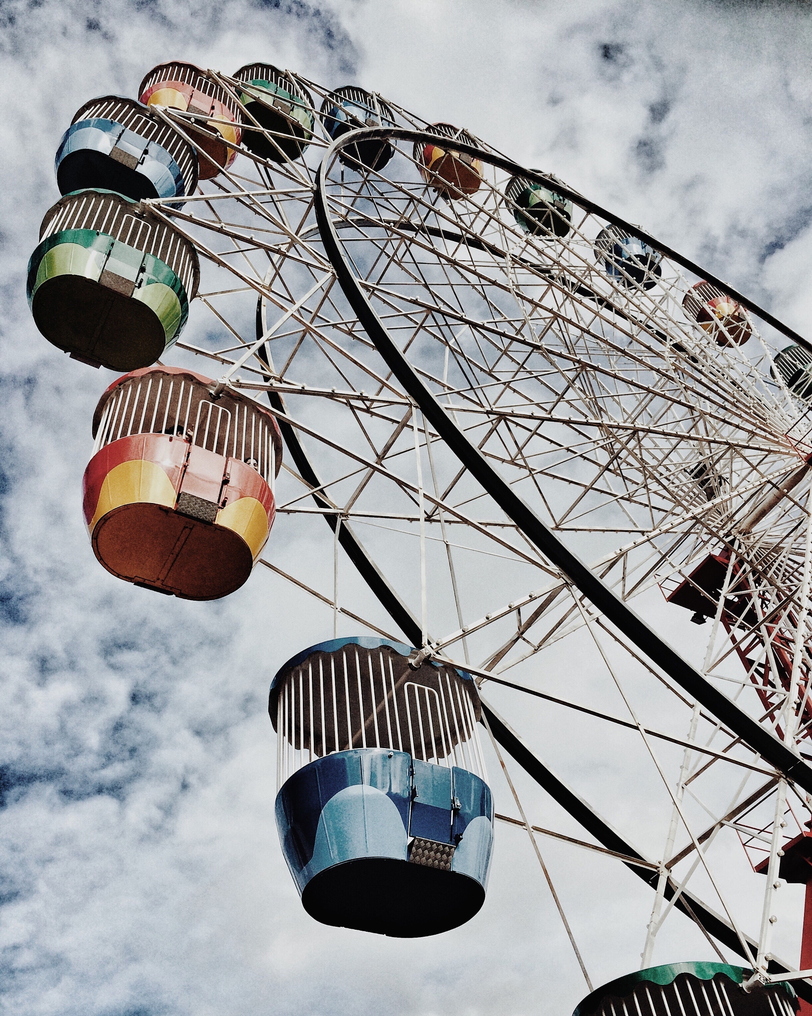 白鸟游乐园手游更新日志 - 新增游乐设施、优化画面音效！