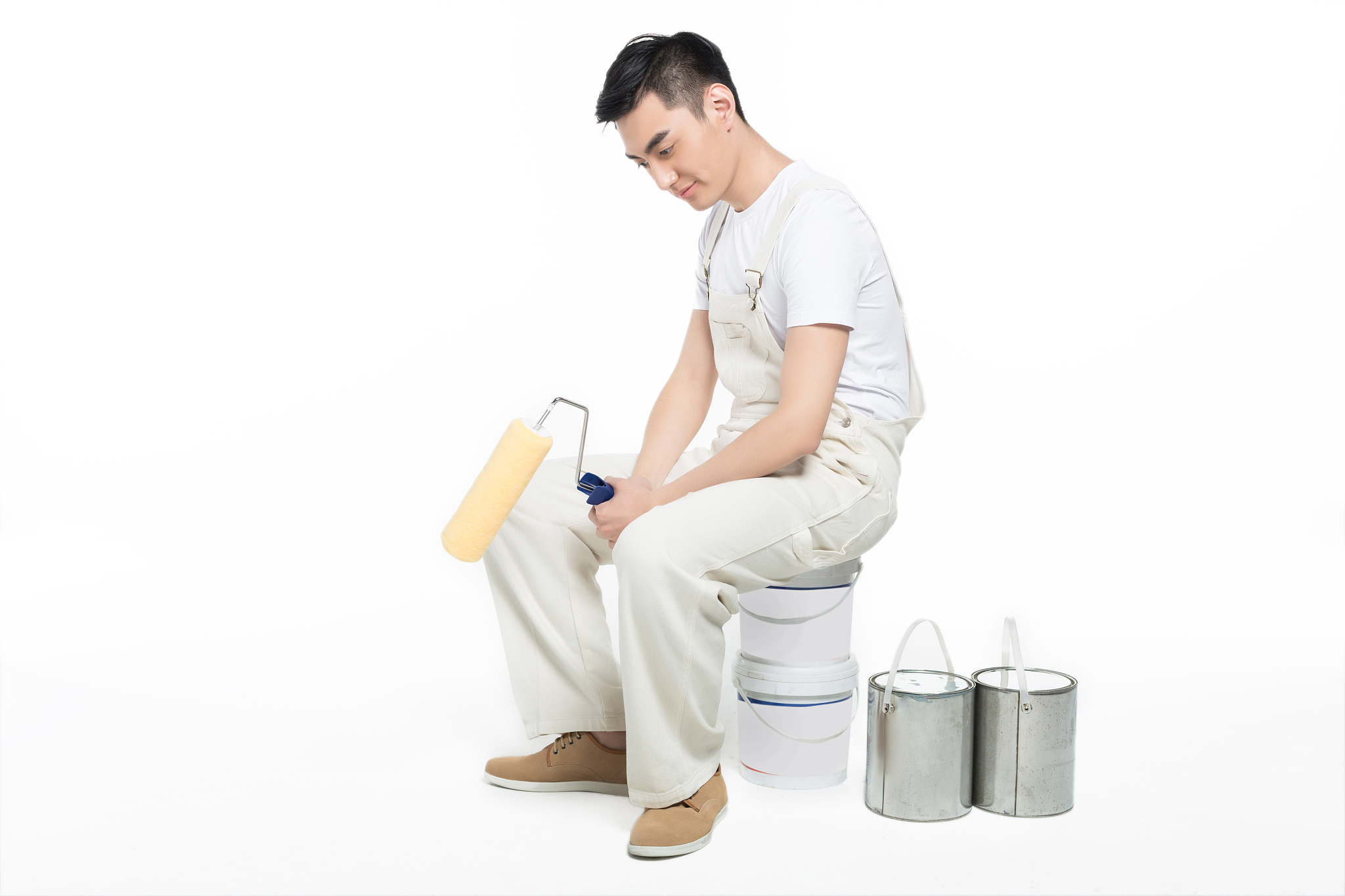 男粉刷匠
