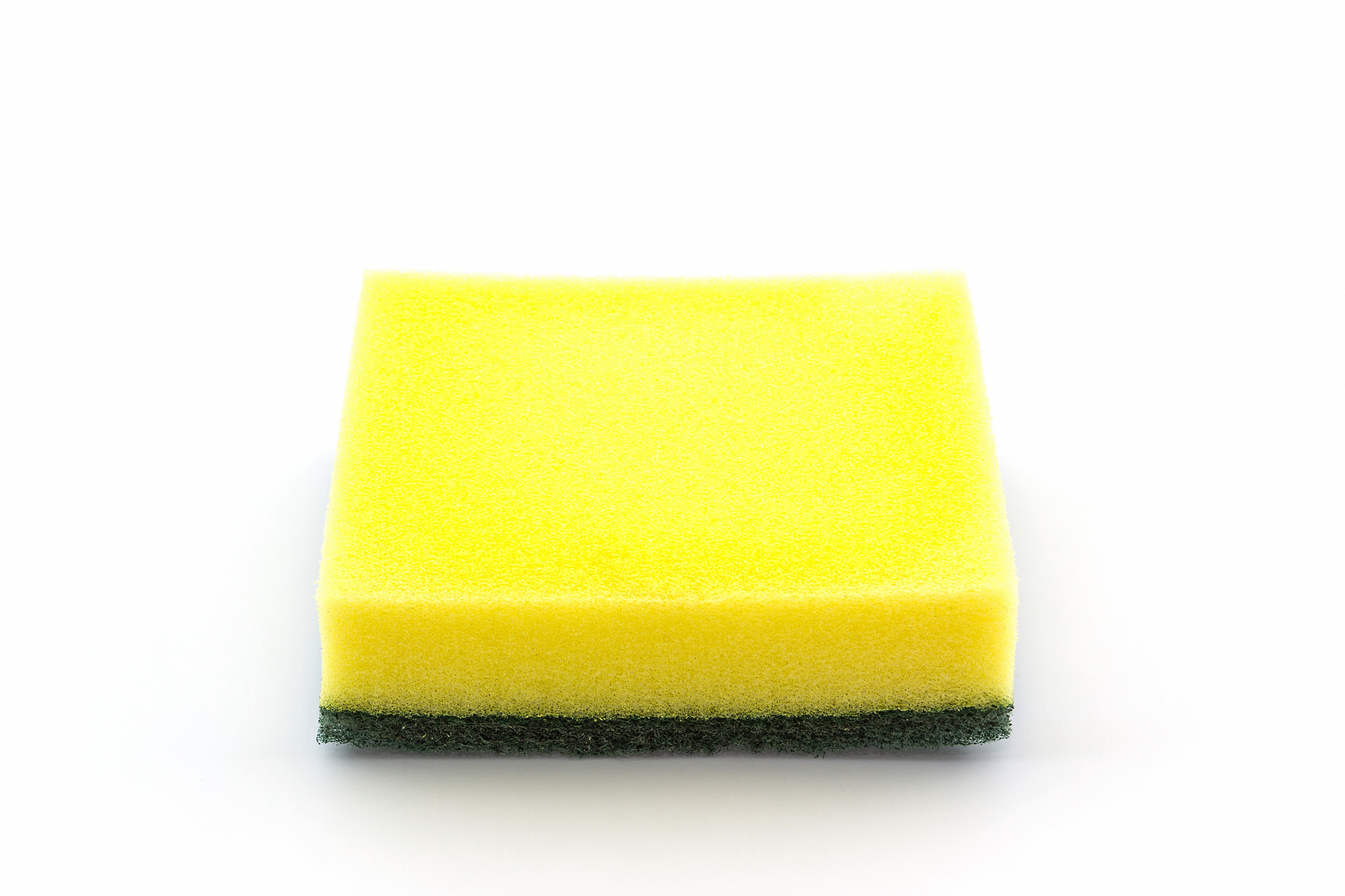 产品描述：我们的天然木浆海绵可100生物降解使用优质木浆和剑麻纤维制作这些海绵。没有其他海绵的难闻气味您可以在洗碗机中安全地对其进行消毒。功能：强大的擦洗能力轻松清洁污渍。厨房海绵具有精细的网状结构有助于快速干燥。它们可以轻松有效地清洁碗、锅、水槽、炉灶、浴室、车库等。使用后用水冲洗可以放置或存放在您的厨房中不会占用太多空间。包装清单：12件套厨房海绵售后服务：我们为您提供永久的免费售后服务我们的