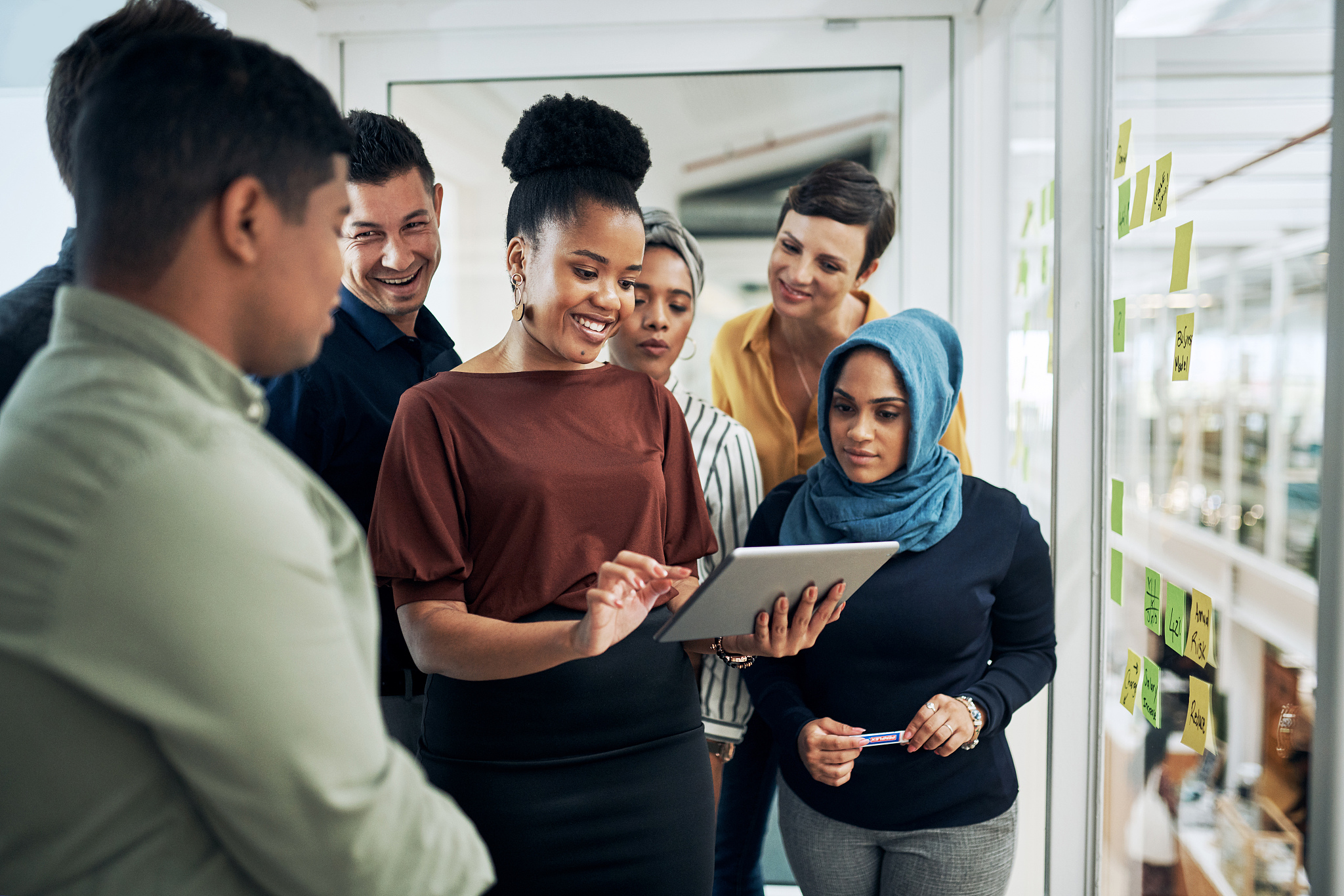 风管产品种类：材料、形状、附件、系统及用途 - 思维导图