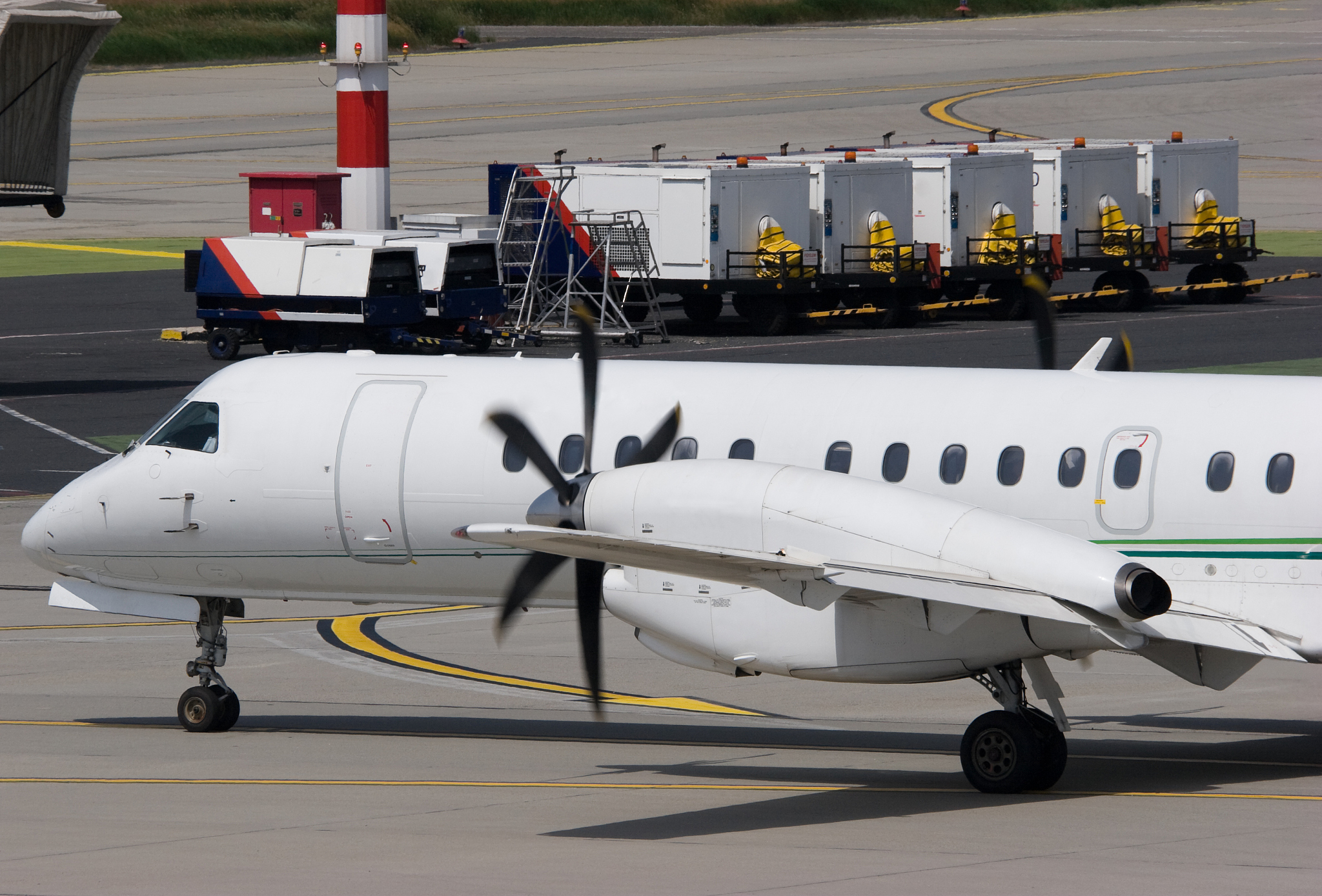 昆明华西航空旅游学校报名费用及环境介绍 - 云南高铁学校推荐