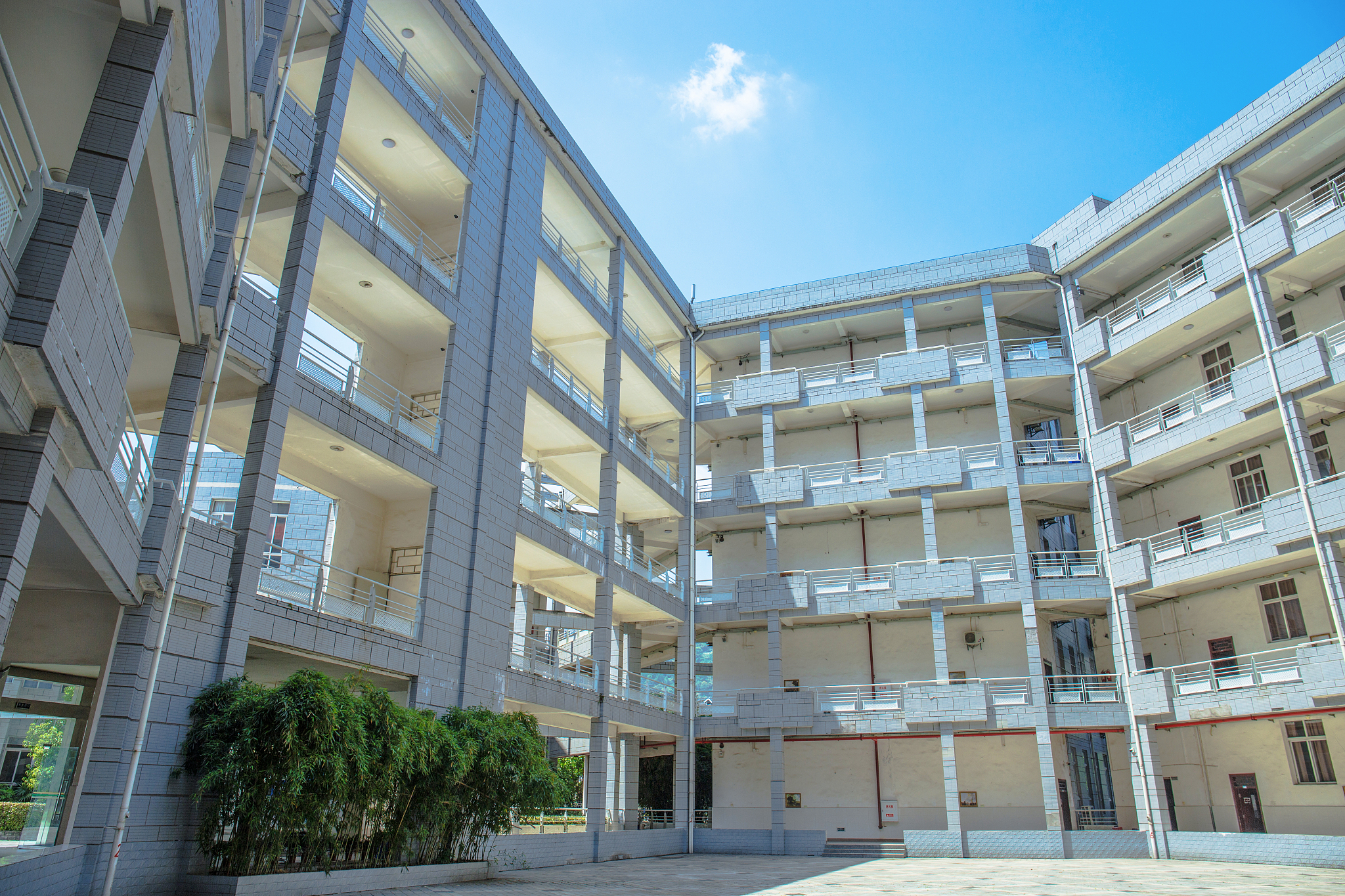 四川省金堂县职业高级中学联系方式