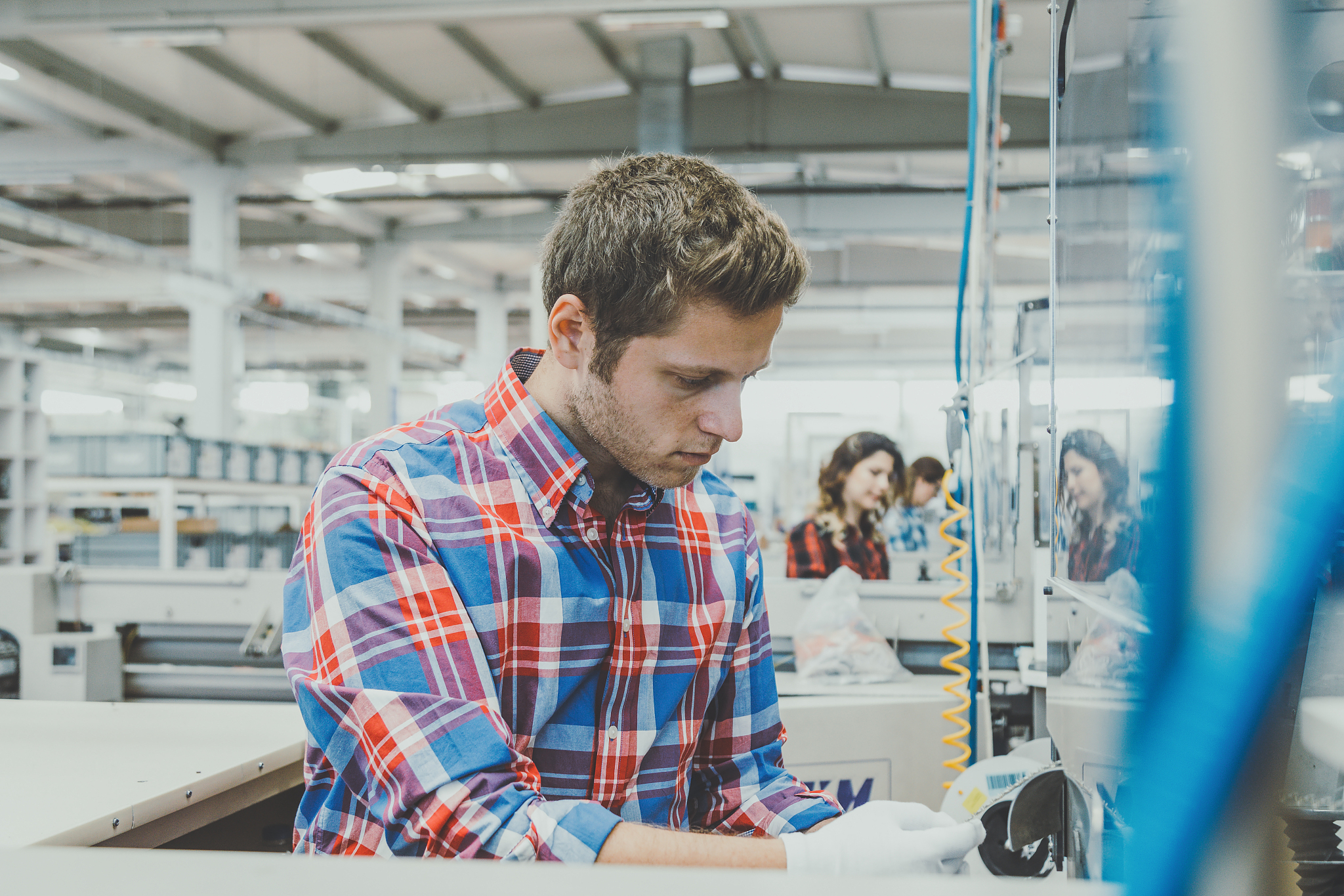 青岛市化工技术学校2019年招生专业：化工、机械、电子、计算机等