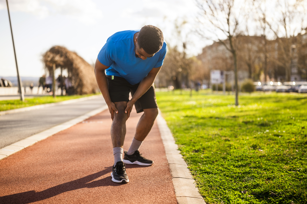 腹部拉伤期间可以运动吗