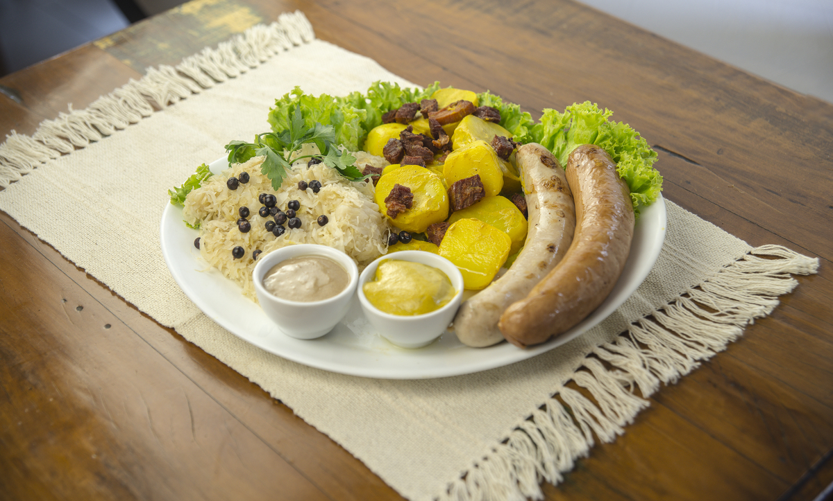 朋友：Rice flour and cocounutwe are called it pittu我该如何回答？