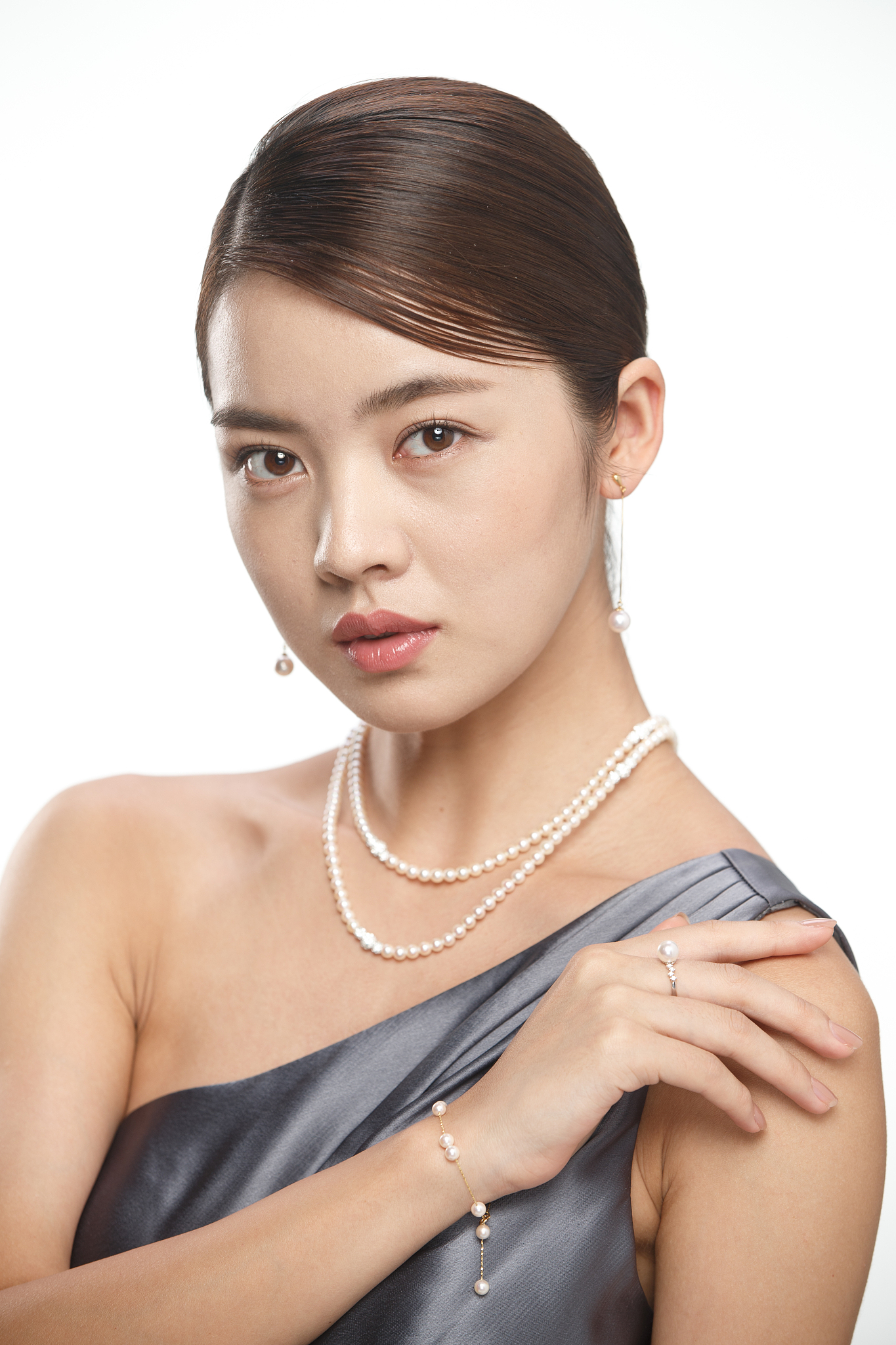 优雅女士肖像