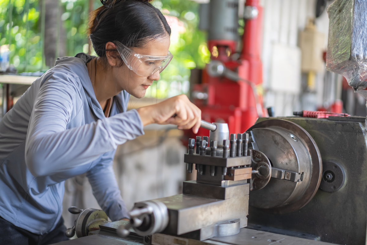 遂宁应用高级技工学校机床切削加工专业