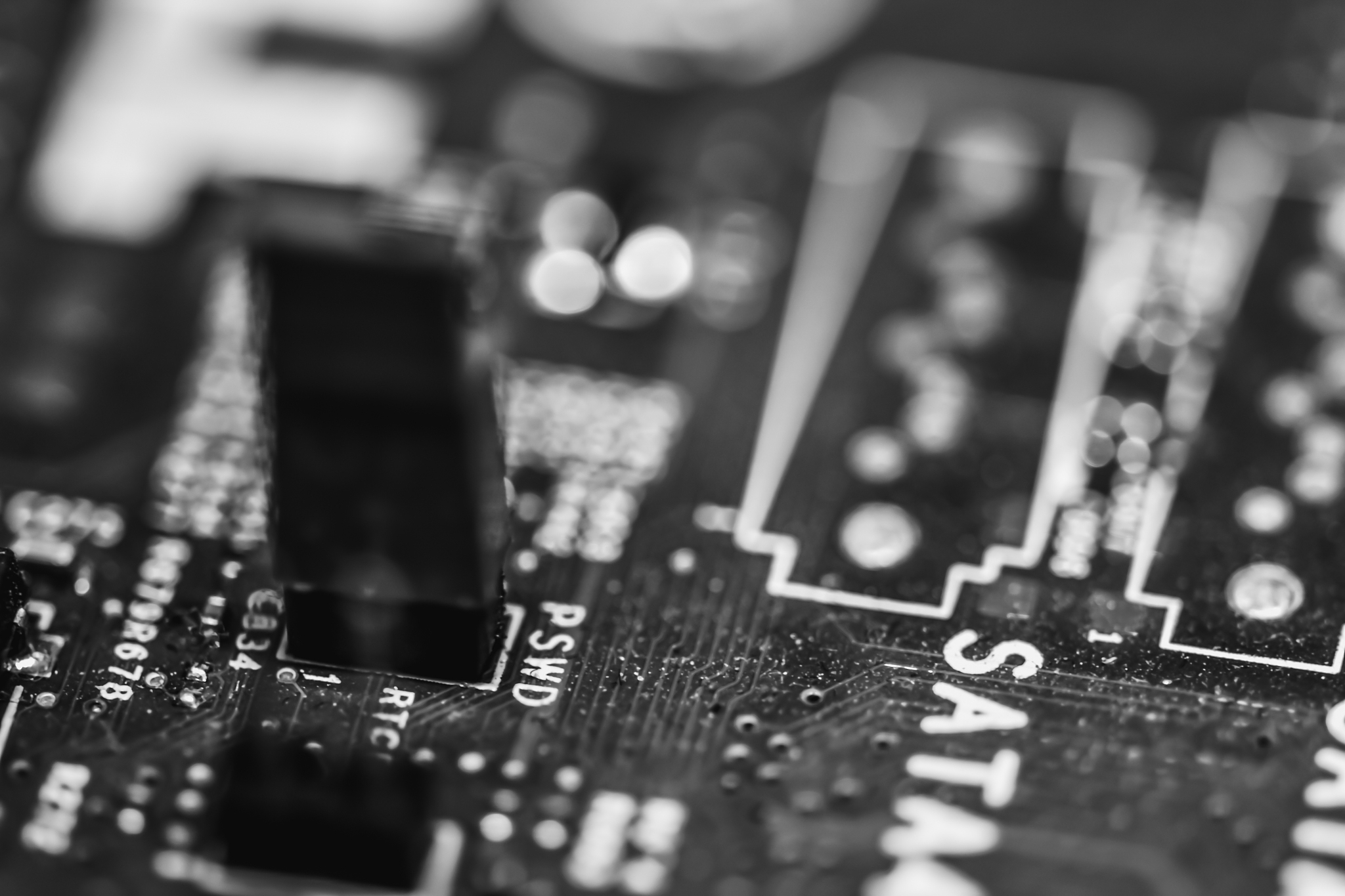 电路报告总结：内容、格式和优化建议