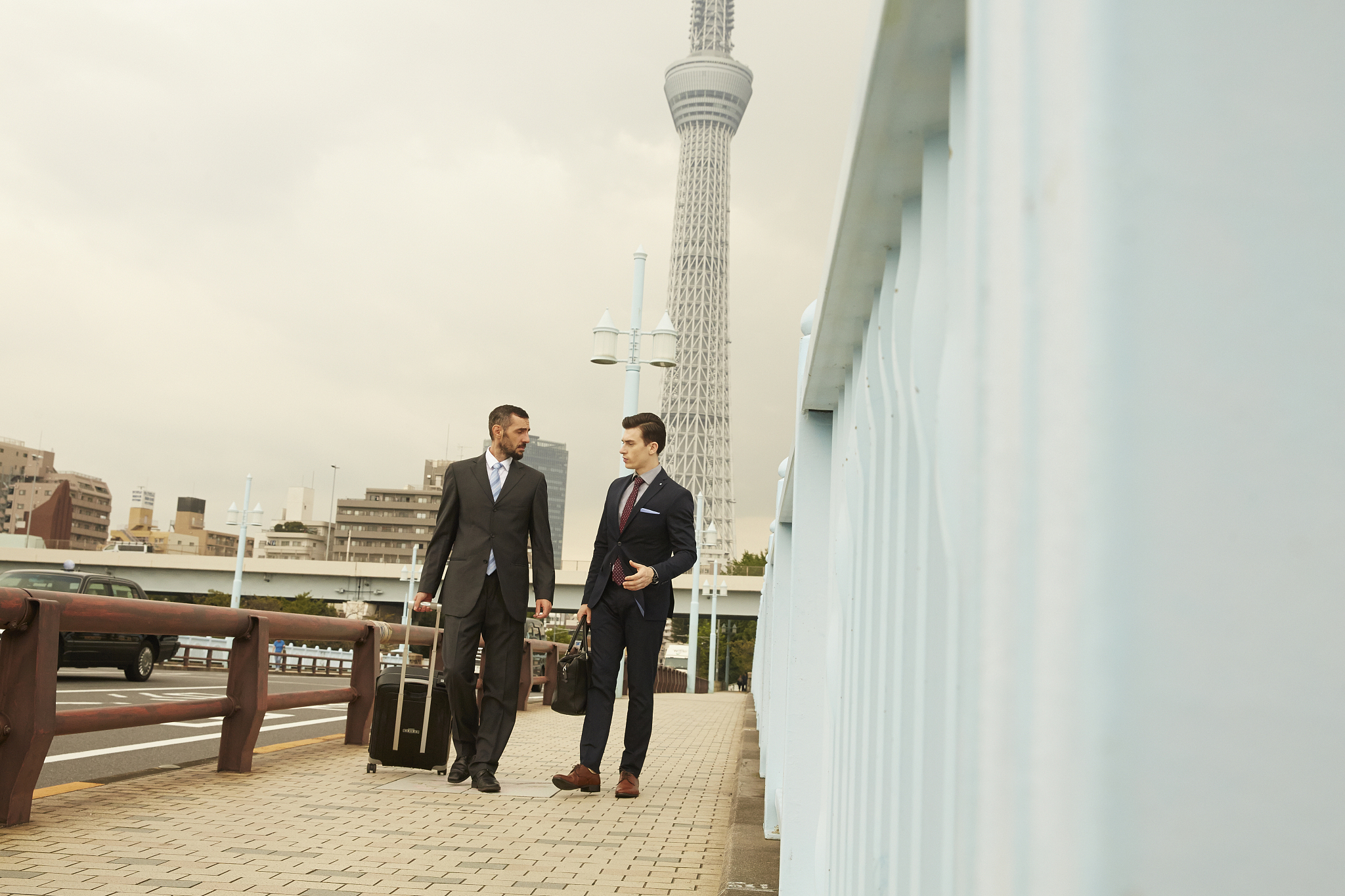 高端健身会所品牌名称为帕瓦蜂需要策划一下名字的理念寓意以及每个字眼的含义。详细些