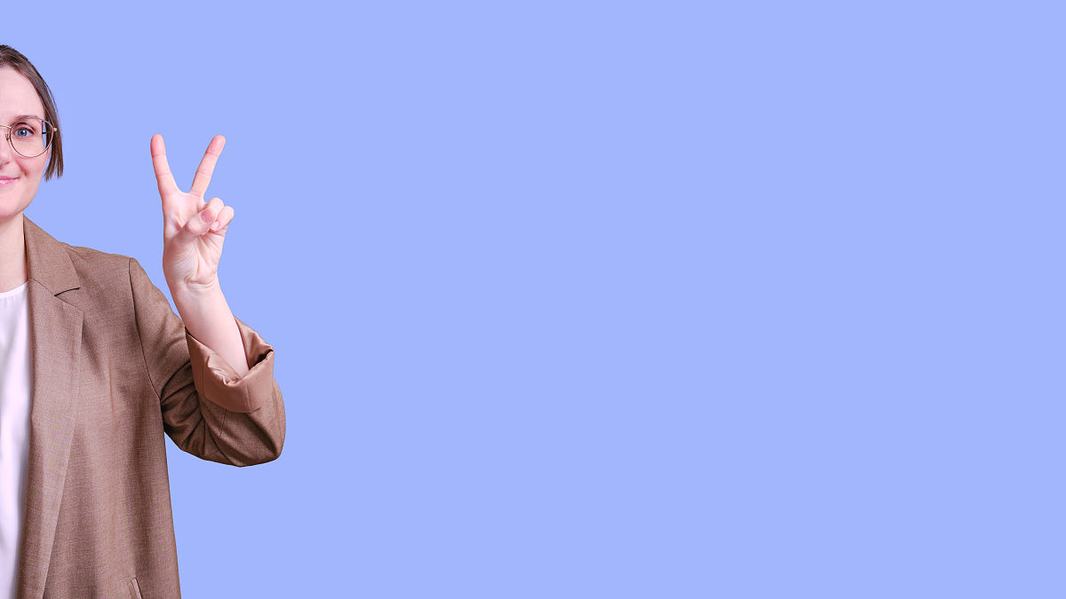 试用期教师表现评估报告 - 优秀教学技能和课堂管理