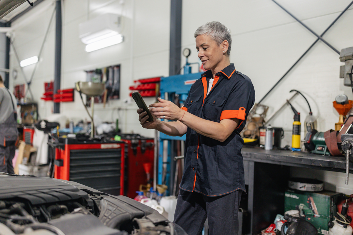 Mid-Career Crisis in Tech: Are Older Workers Facing Discrimination?