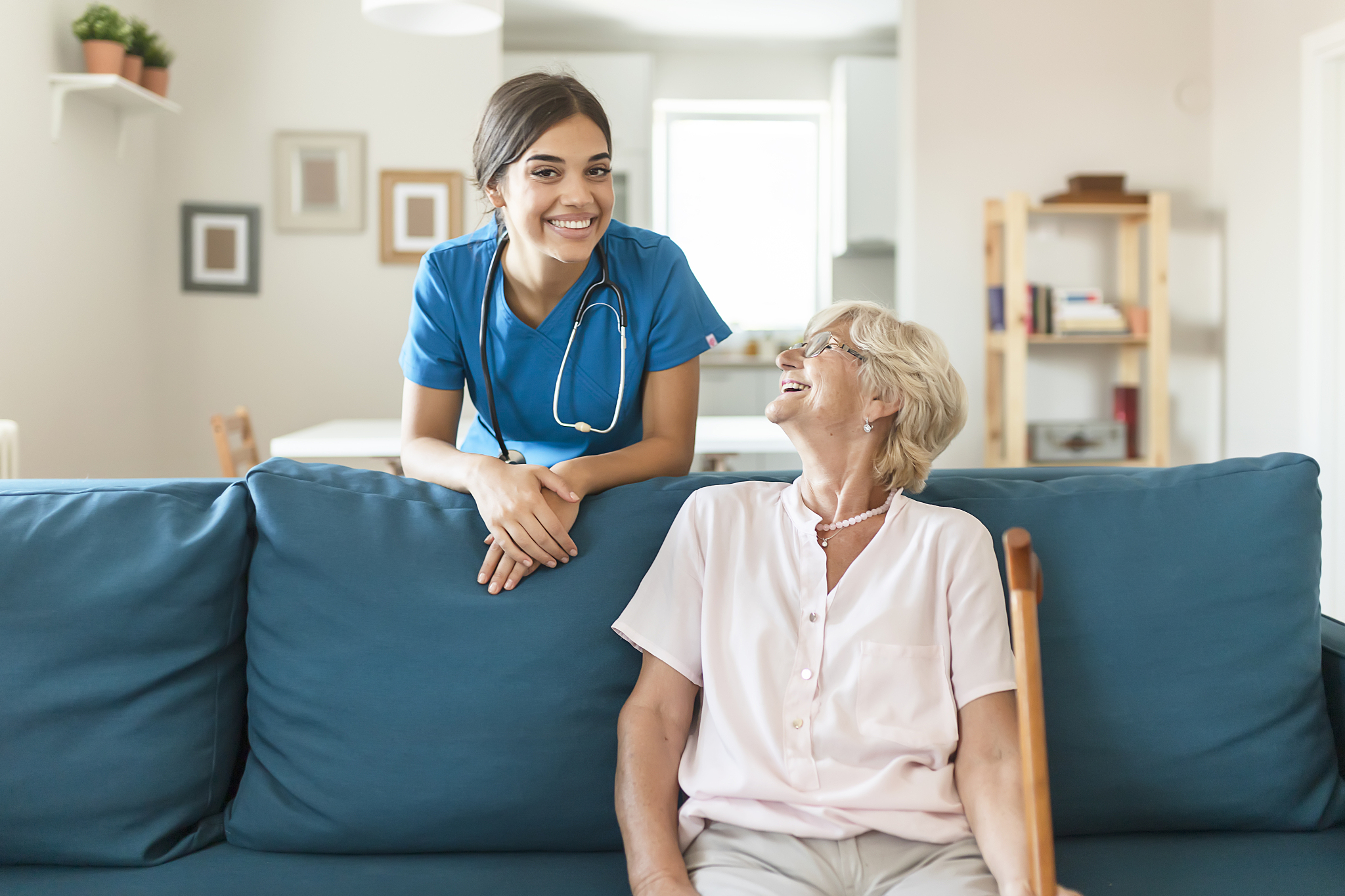 护理专业优势分析：职业前景、技能要求、工作内容和社会地位