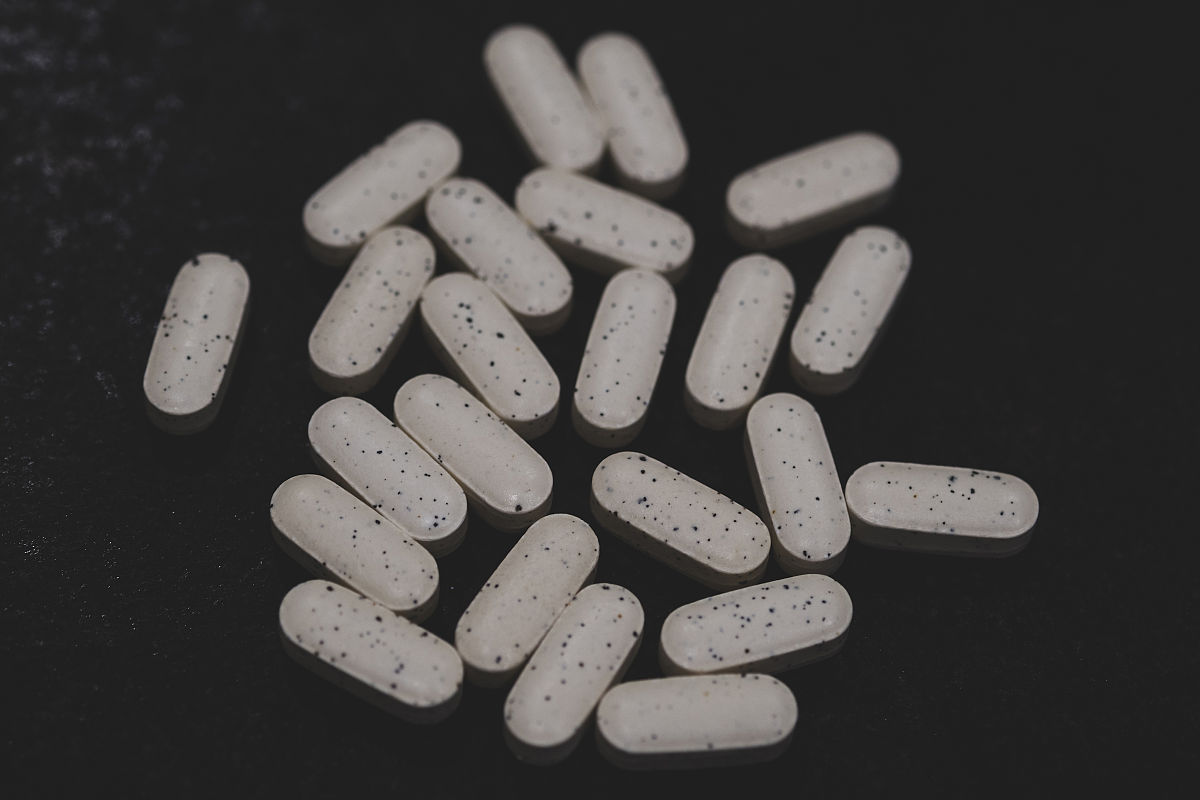 西瓜霜润喉片 老师在课堂上 上火 广告剧本