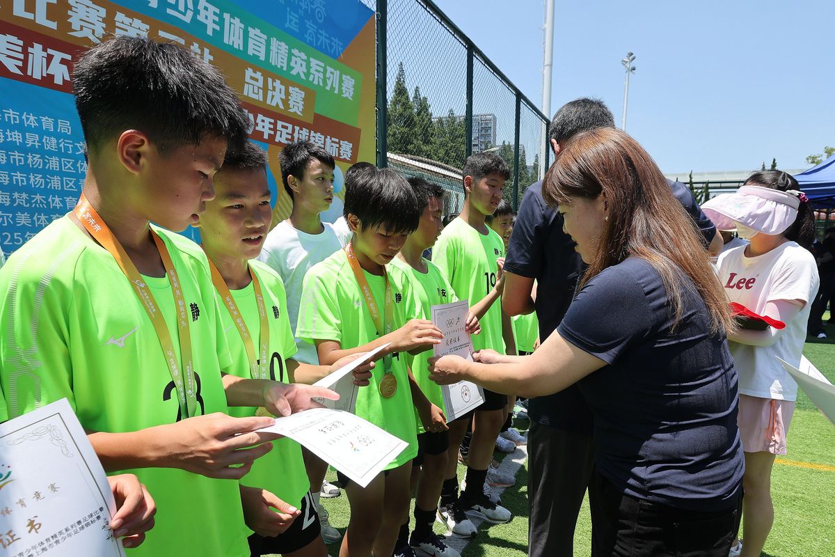 运动会幕后英雄：深度对话体育老师，揭秘精彩背后的付出与感动