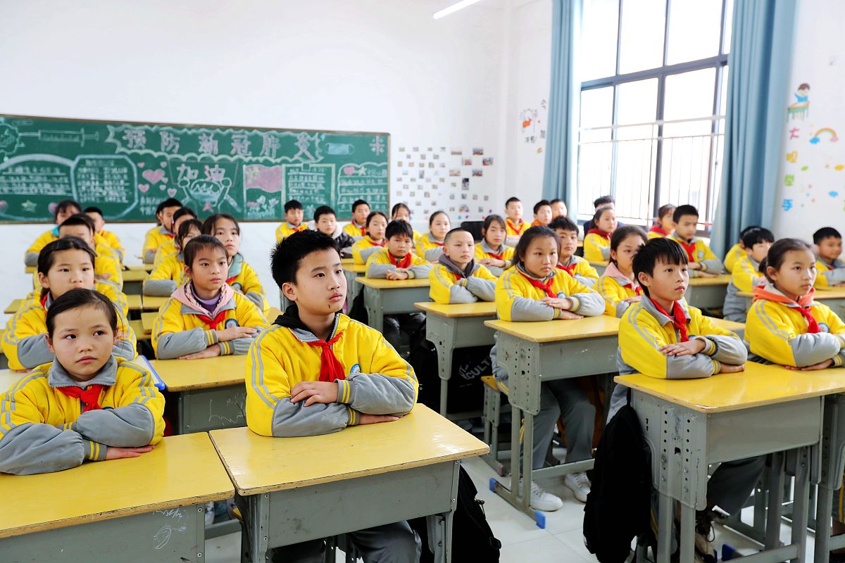 小学四年级开学第一天工作计划：安全教育、开学第一课安排